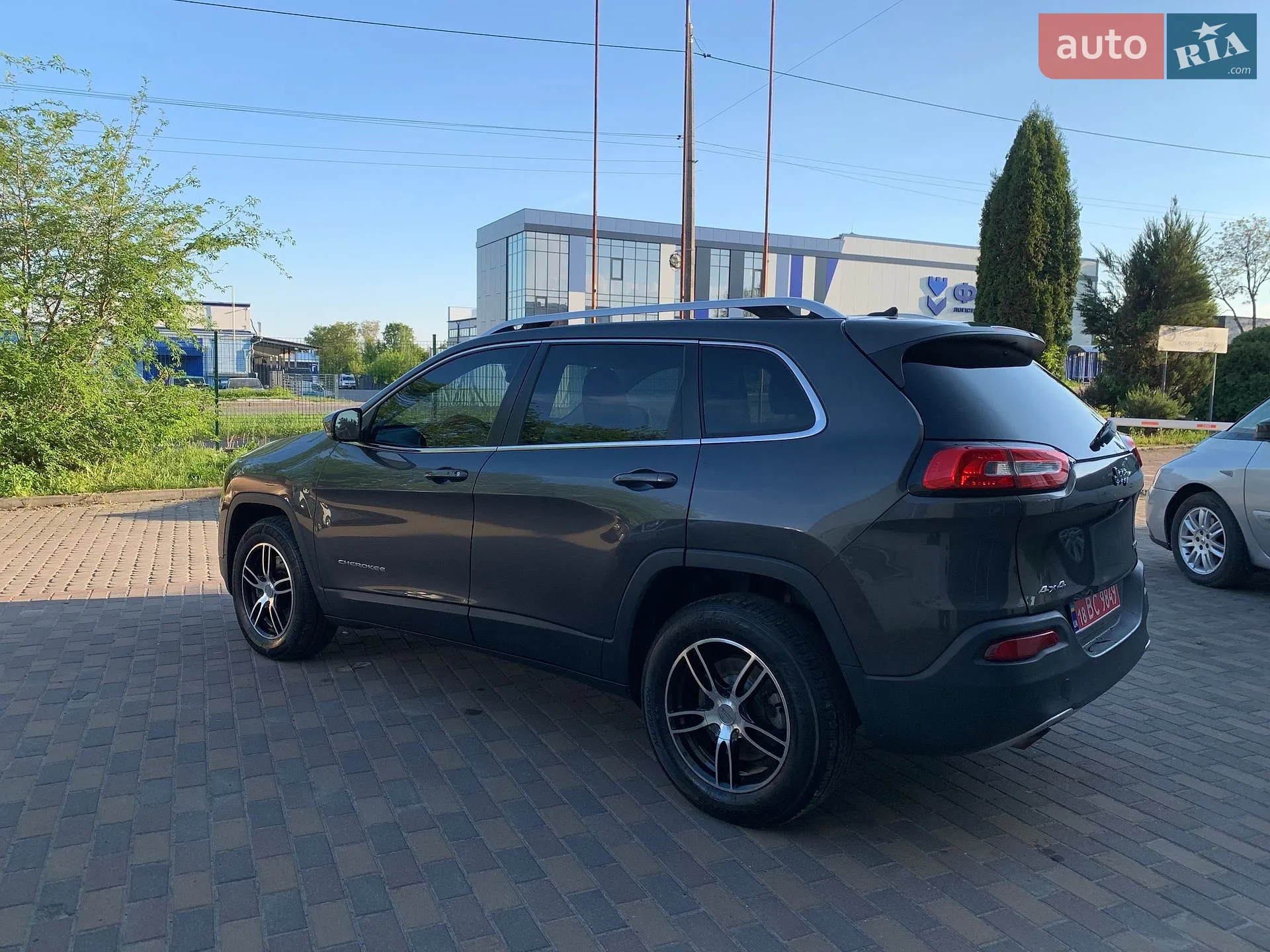 2015 Jeep Cherokee - мініатюра 15