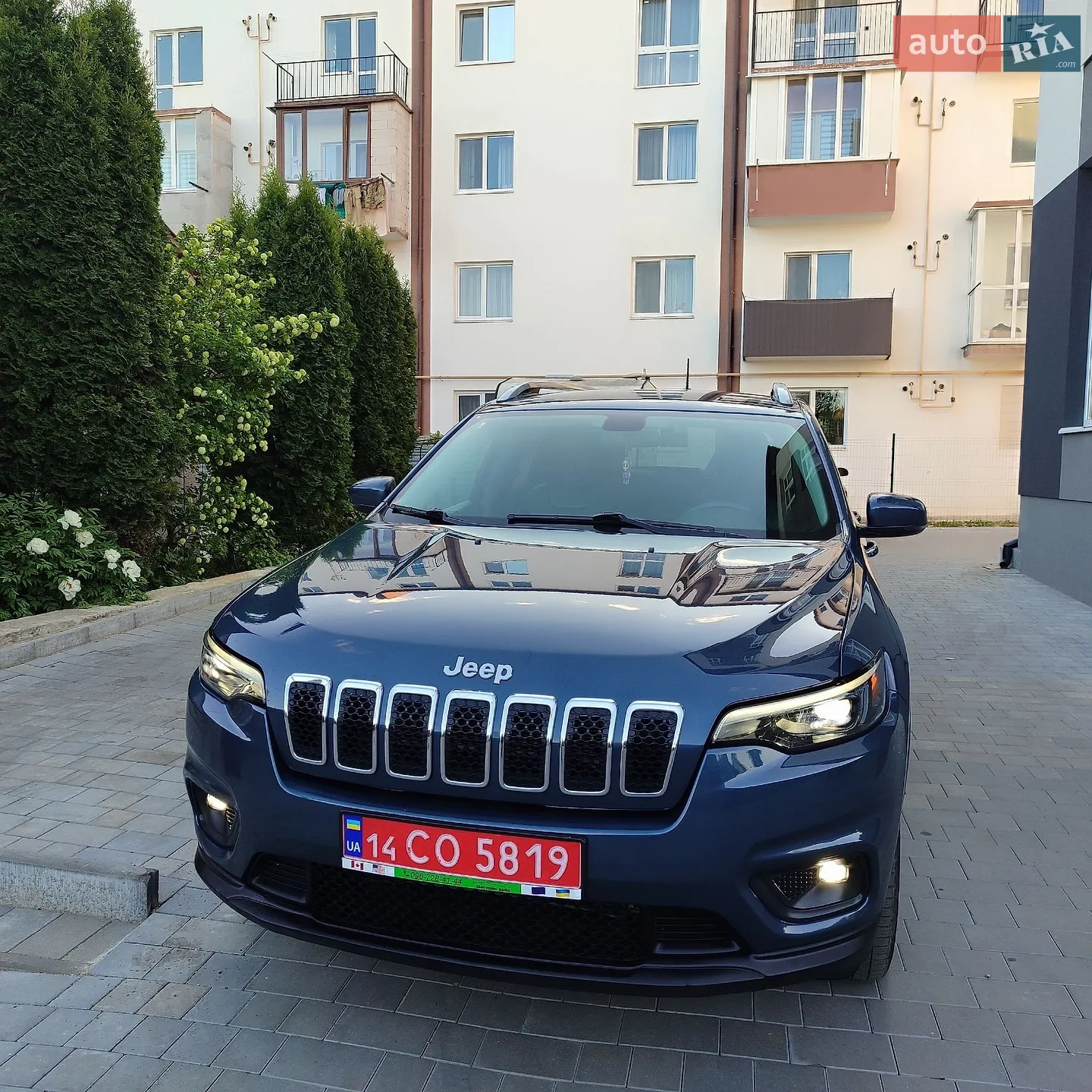 2019 Jeep Cherokee - фото 1