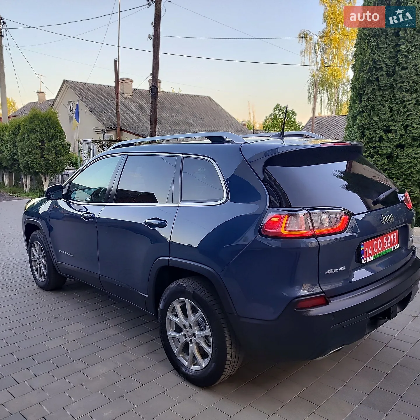 2019 Jeep Cherokee - мініатюра 13