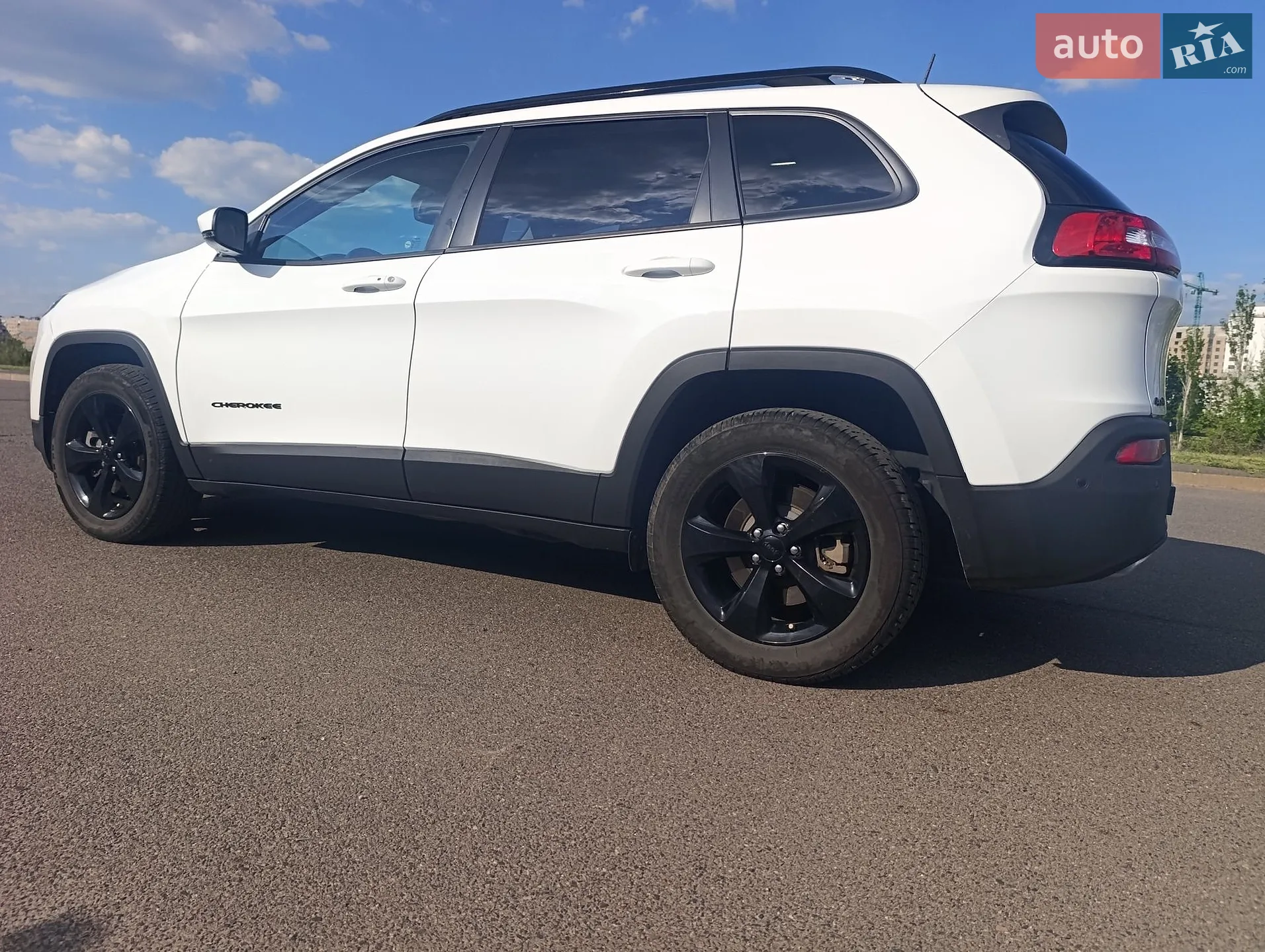 2017 Jeep Cherokee - мініатюра 15