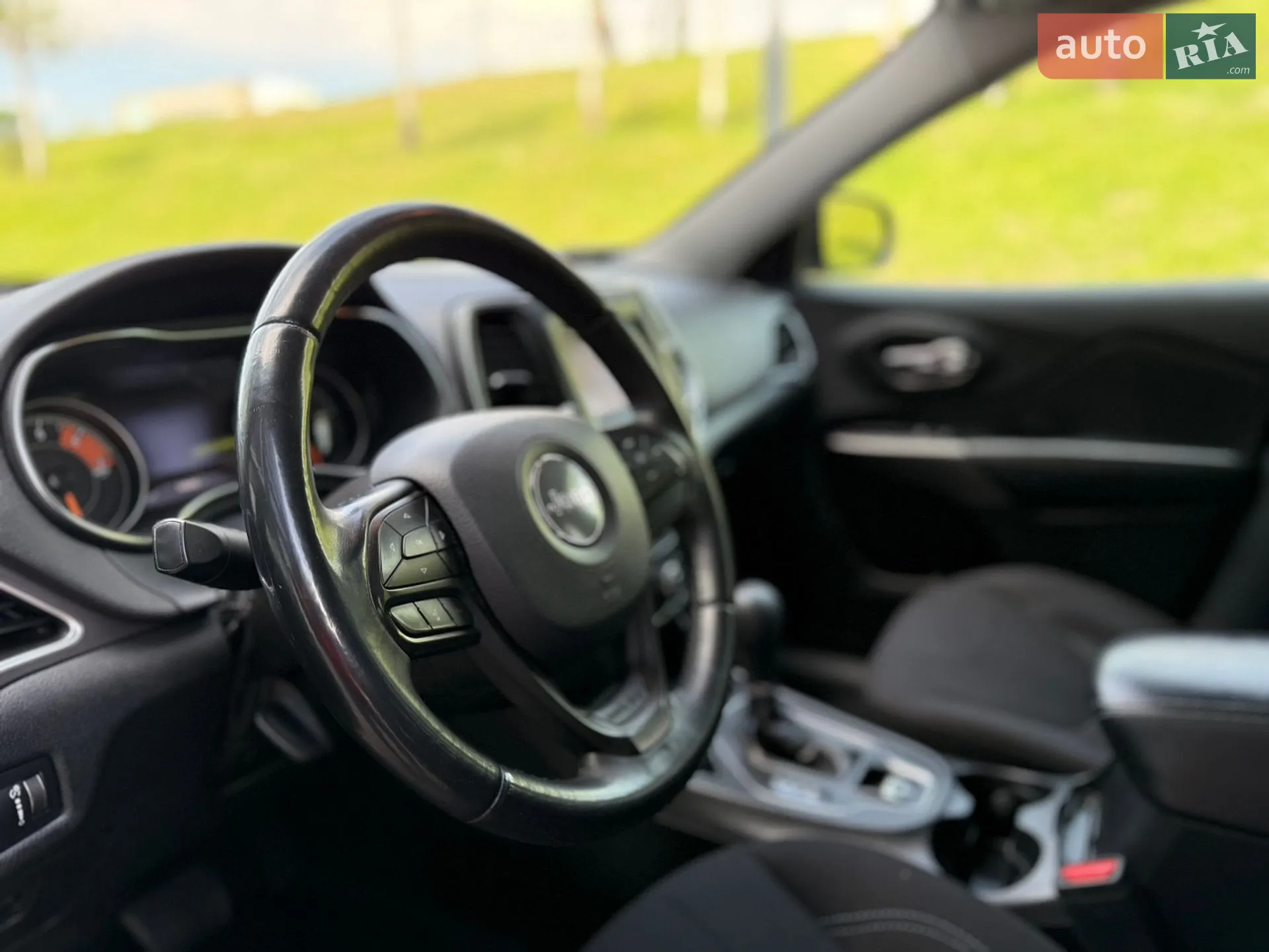 2018 Jeep Cherokee - мініатюра 13