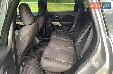 Внедорожник / Кроссовер Jeep Cherokee 2017 в Ровно