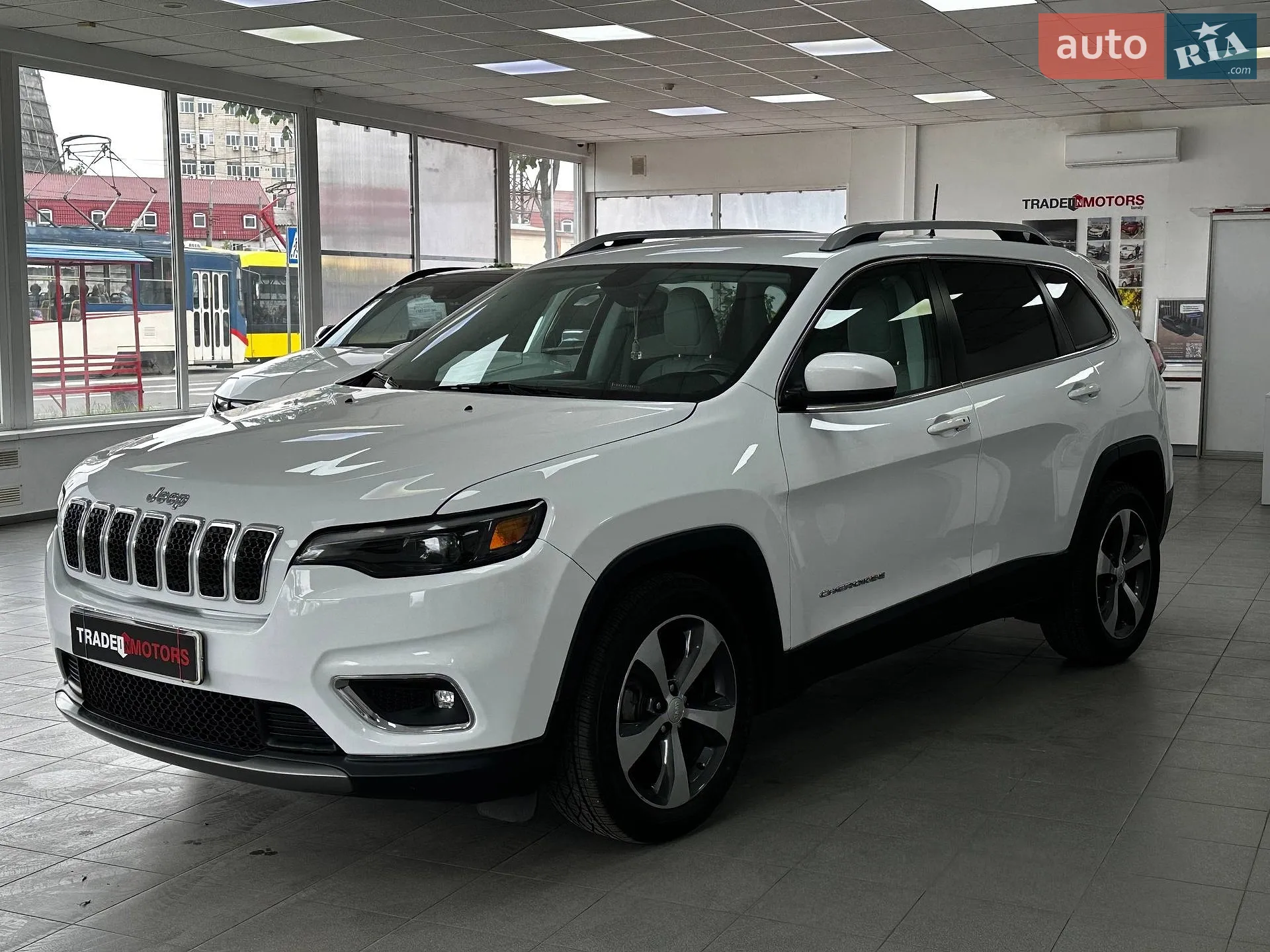 2019 Jeep Cherokee - мініатюра 5