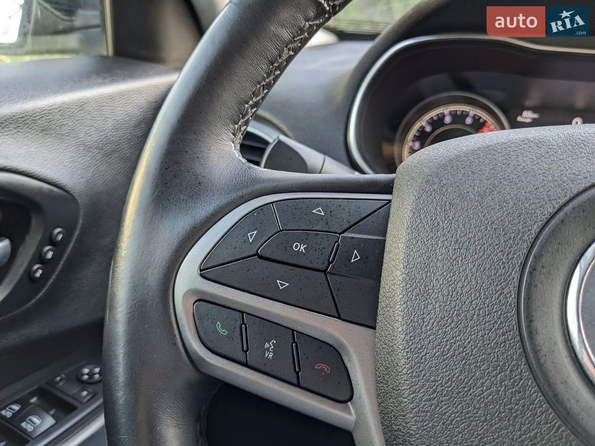 2018 Jeep Cherokee - мініатюра 60