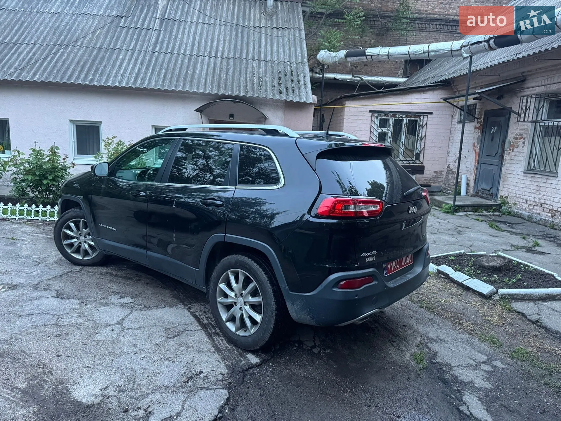 2017 Jeep Cherokee - мініатюра 16