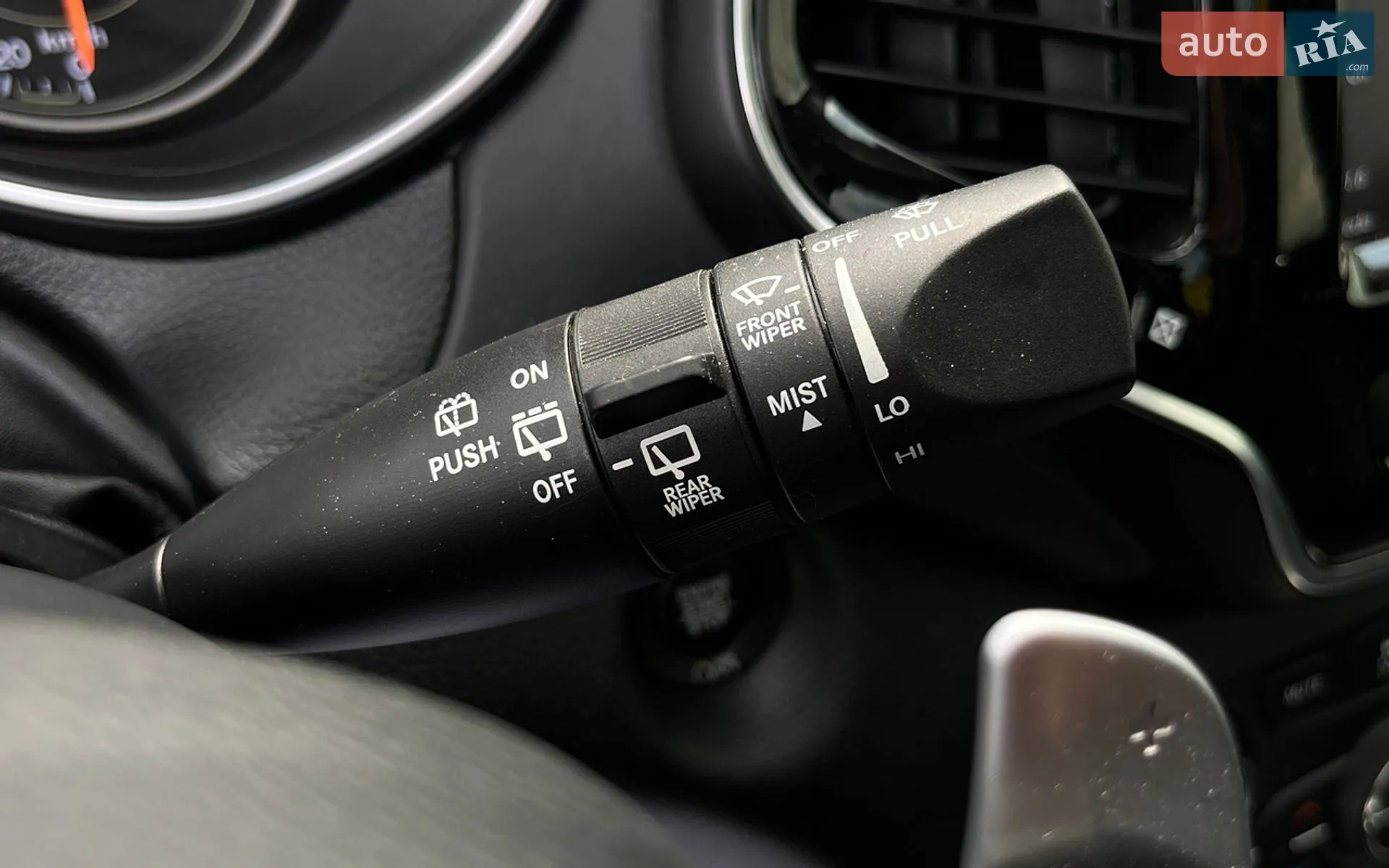 2019 Jeep Cherokee - мініатюра 18