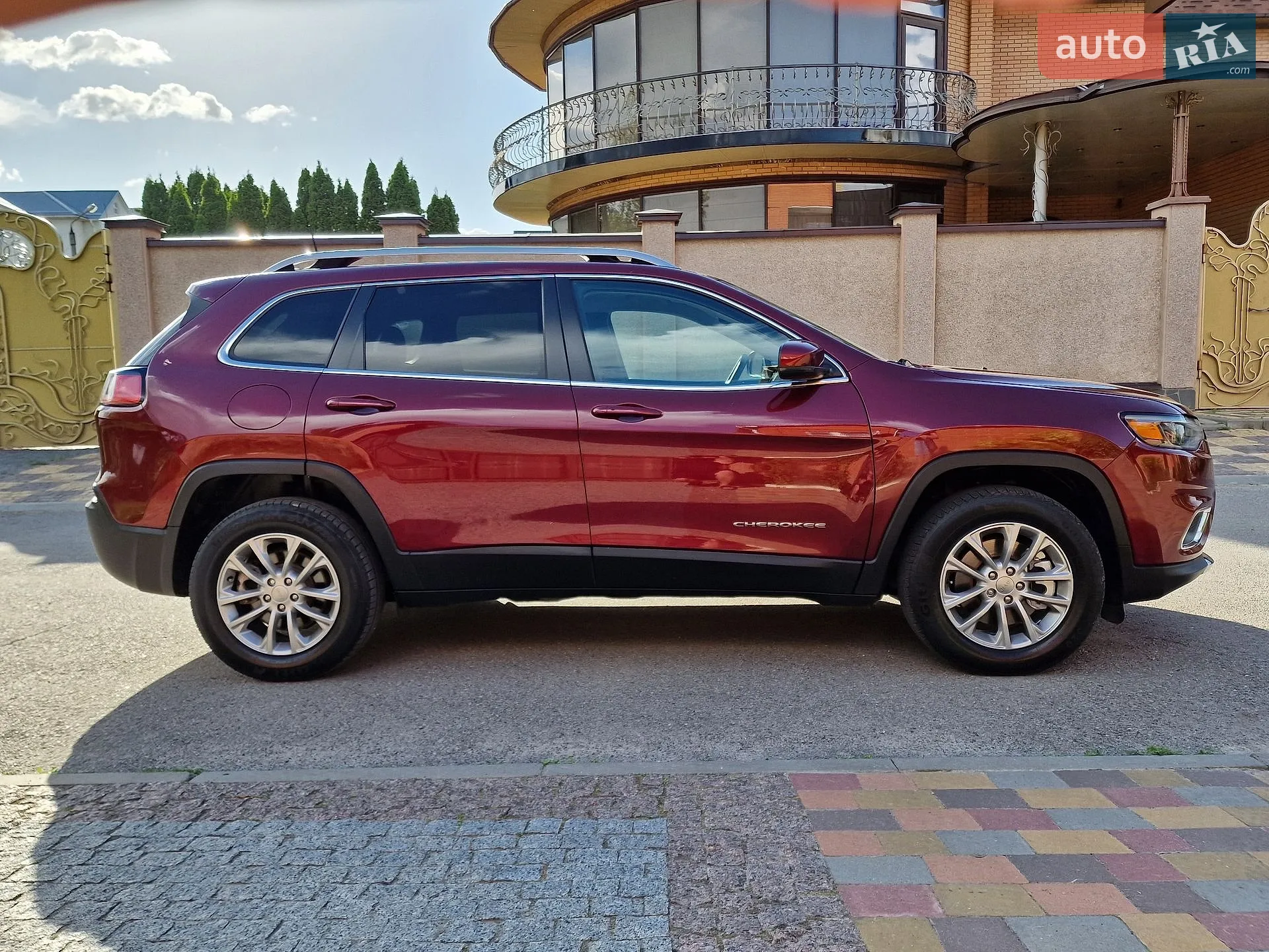 2021 Jeep Cherokee - мініатюра 4