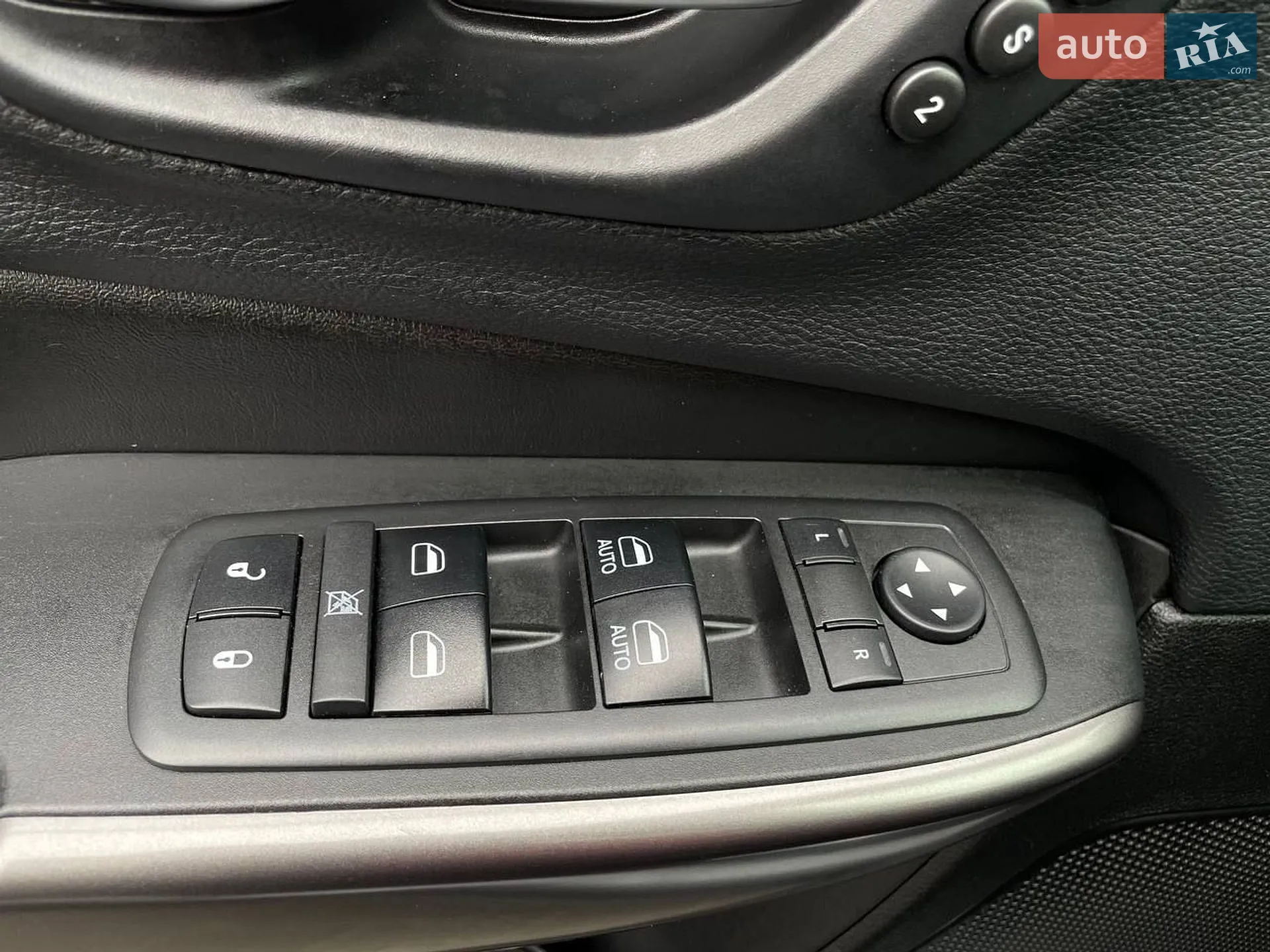 2018 Jeep Cherokee - мініатюра 10