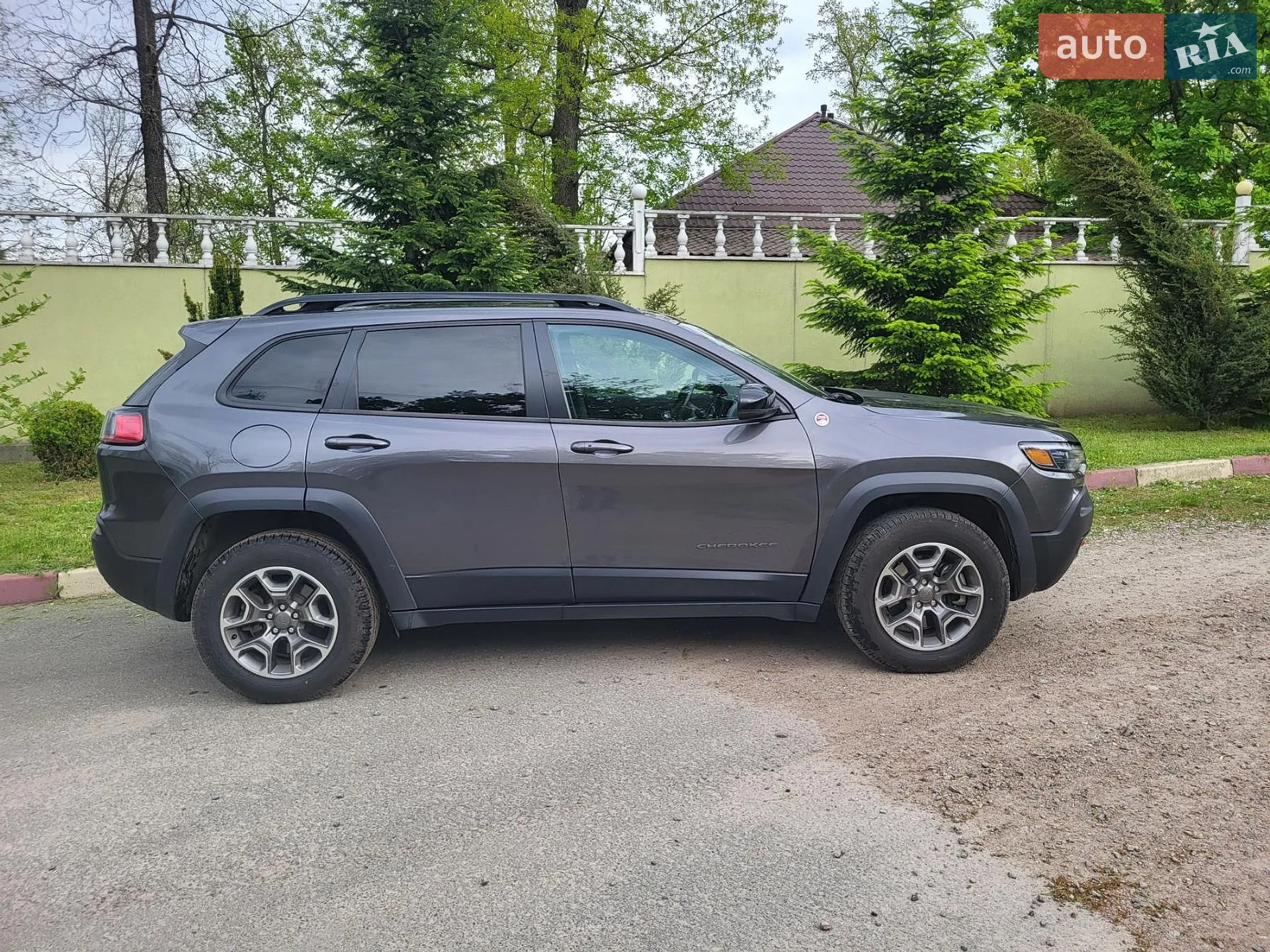 2022 Jeep Cherokee - мініатюра 2