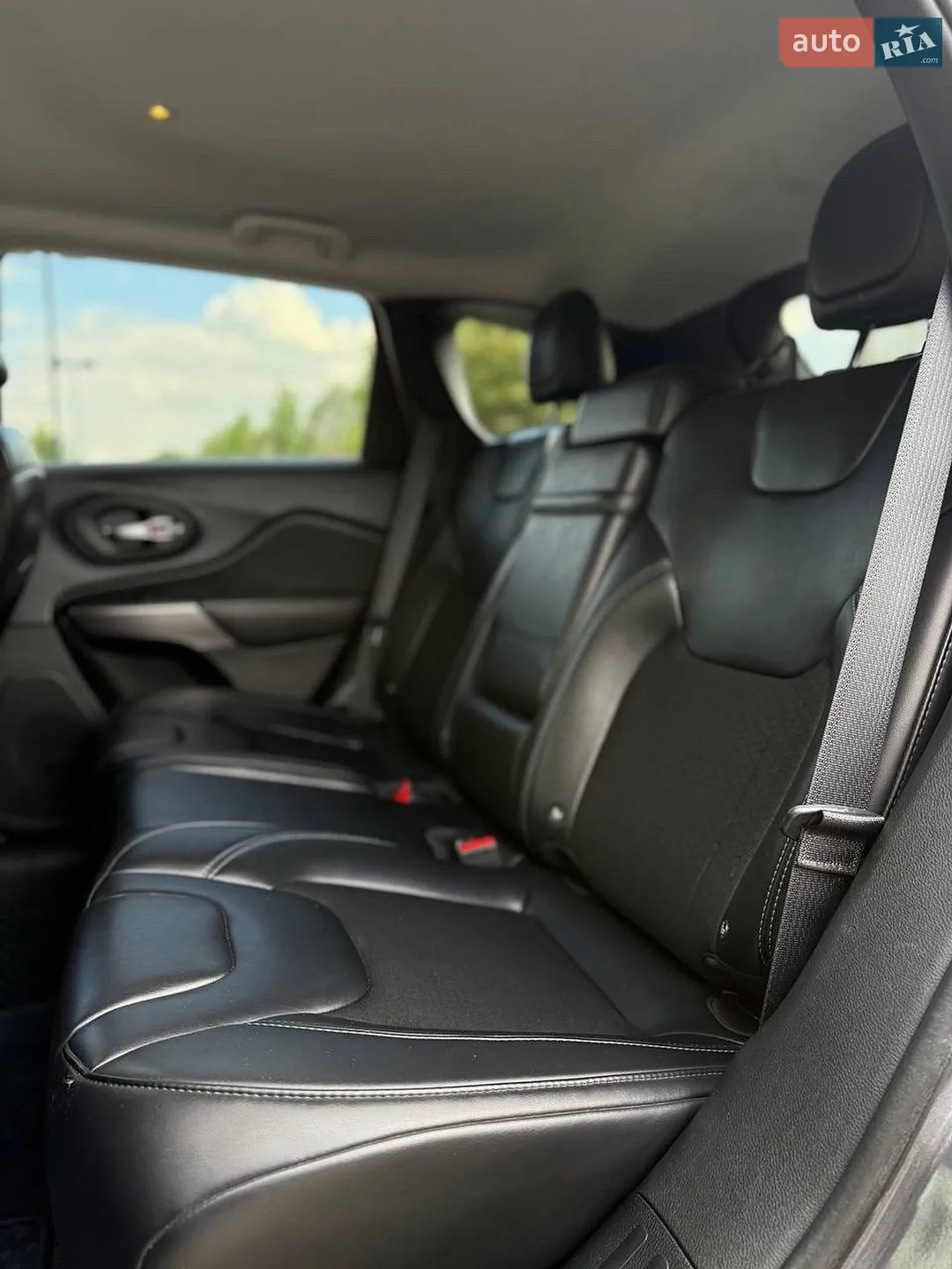 2018 Jeep Cherokee - мініатюра 31