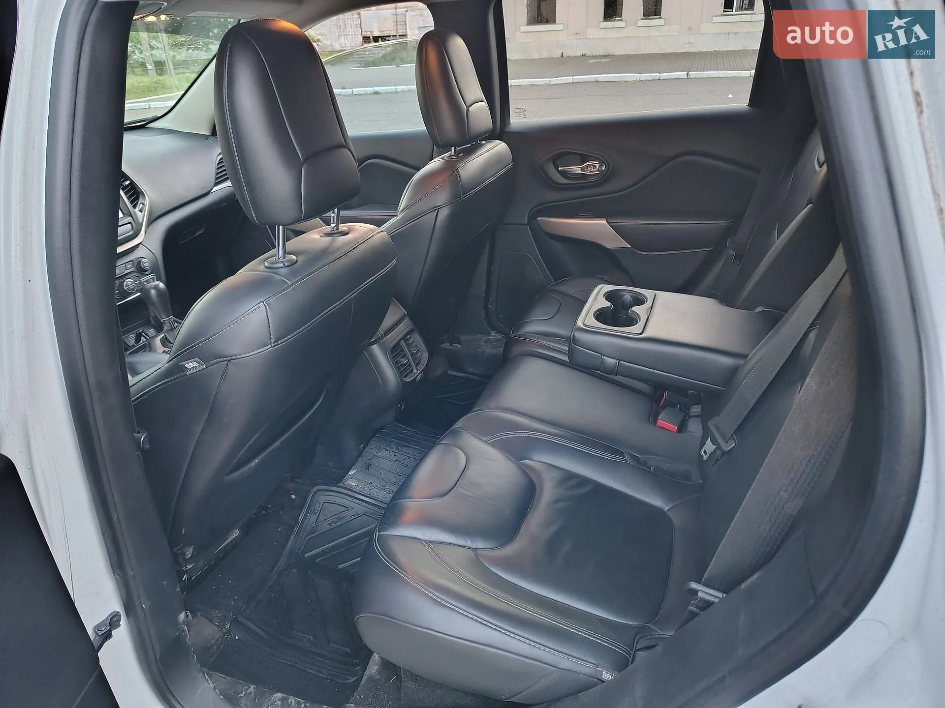 2016 Jeep Cherokee - мініатюра 10