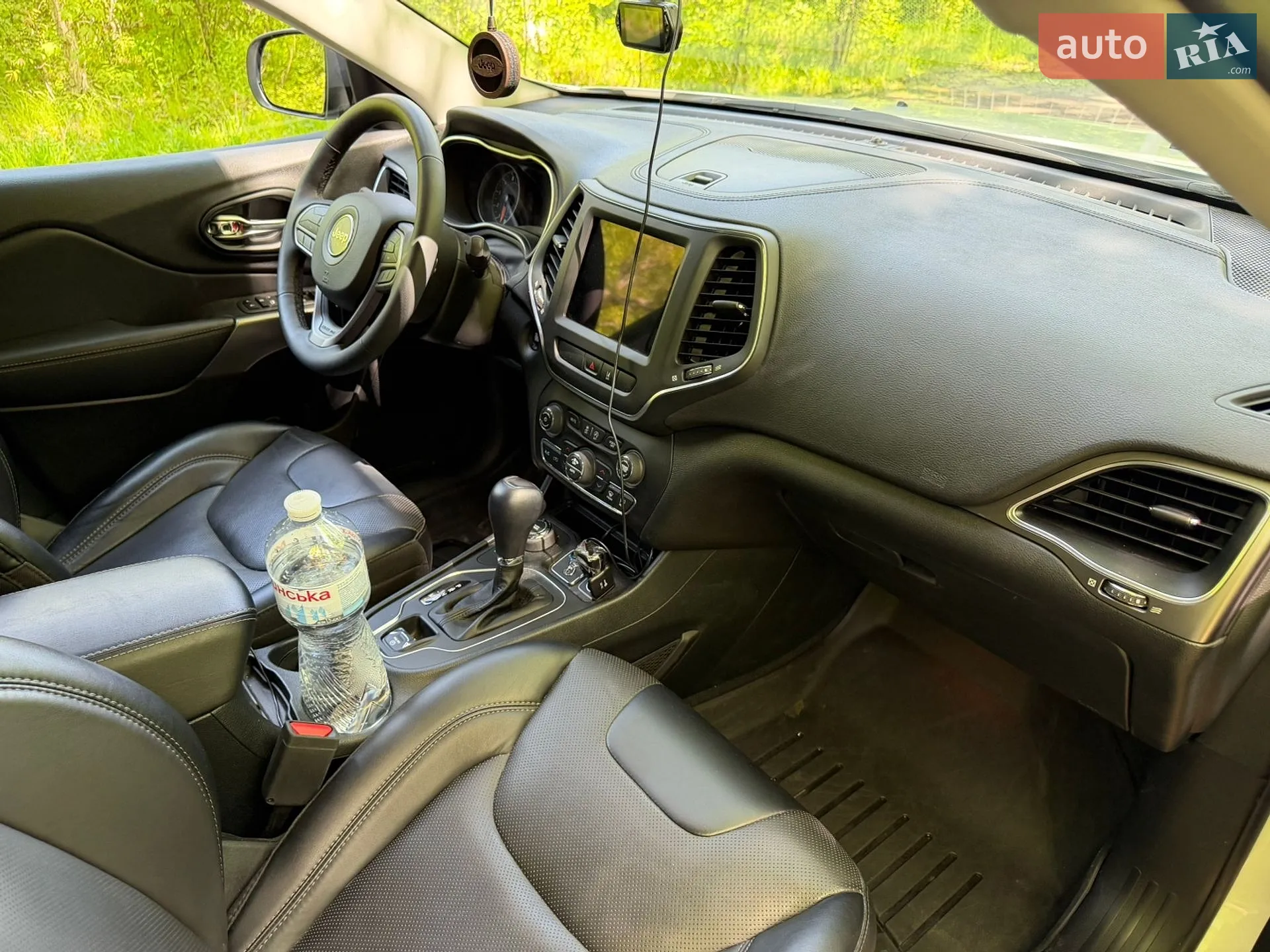 2022 Jeep Cherokee - мініатюра 14