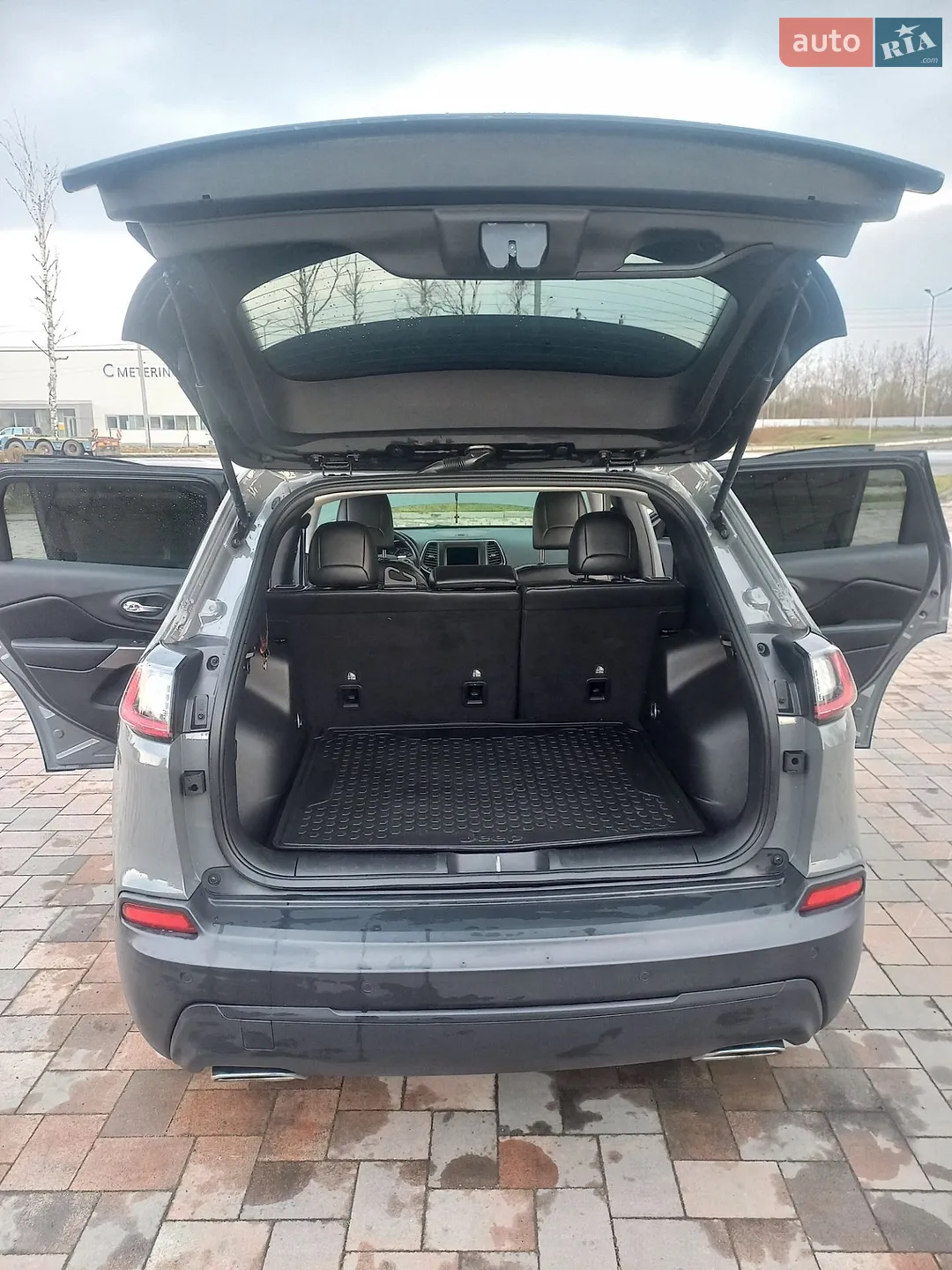2019 Jeep Cherokee - мініатюра 21
