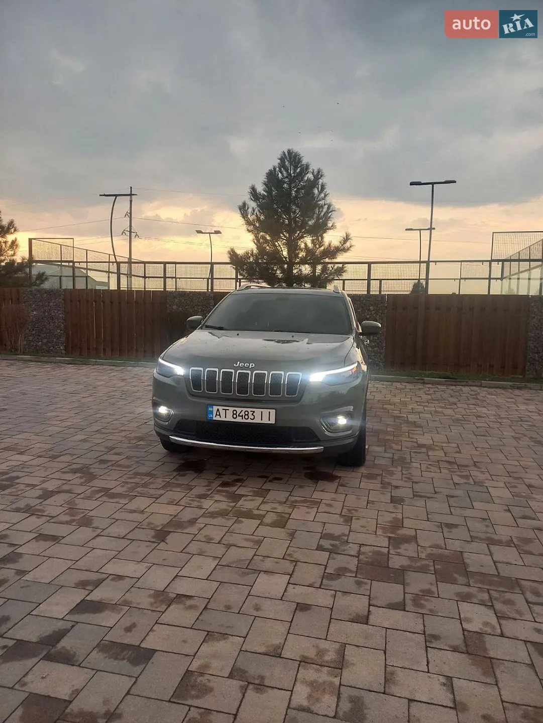 2019 Jeep Cherokee - мініатюра 40