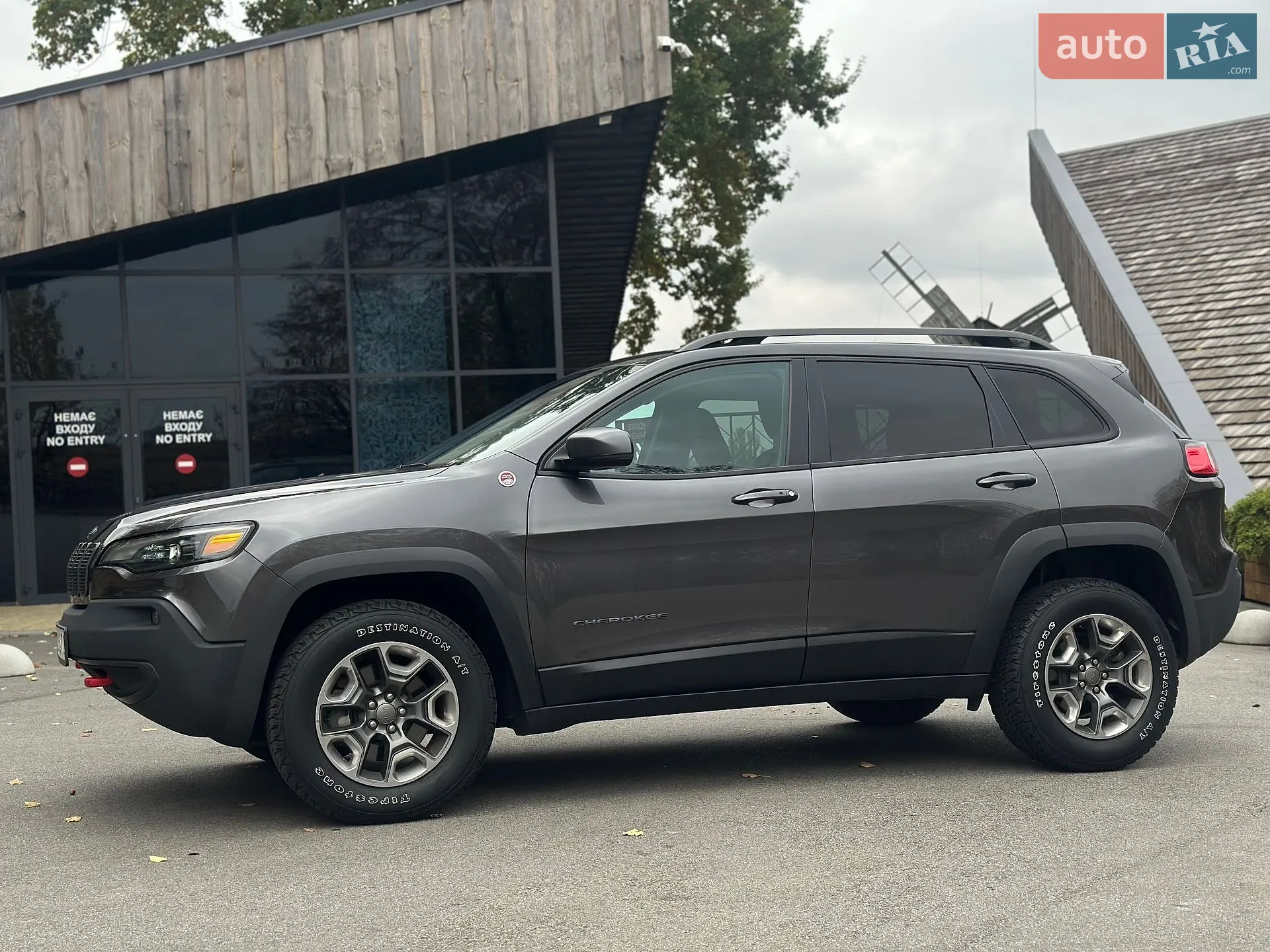 2018 Jeep Cherokee - мініатюра 9