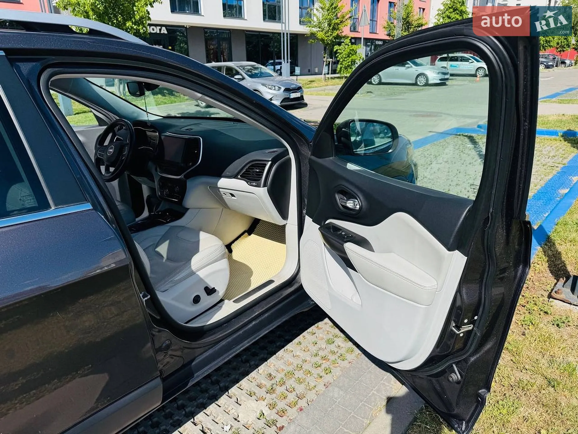 2018 Jeep Cherokee - мініатюра 4