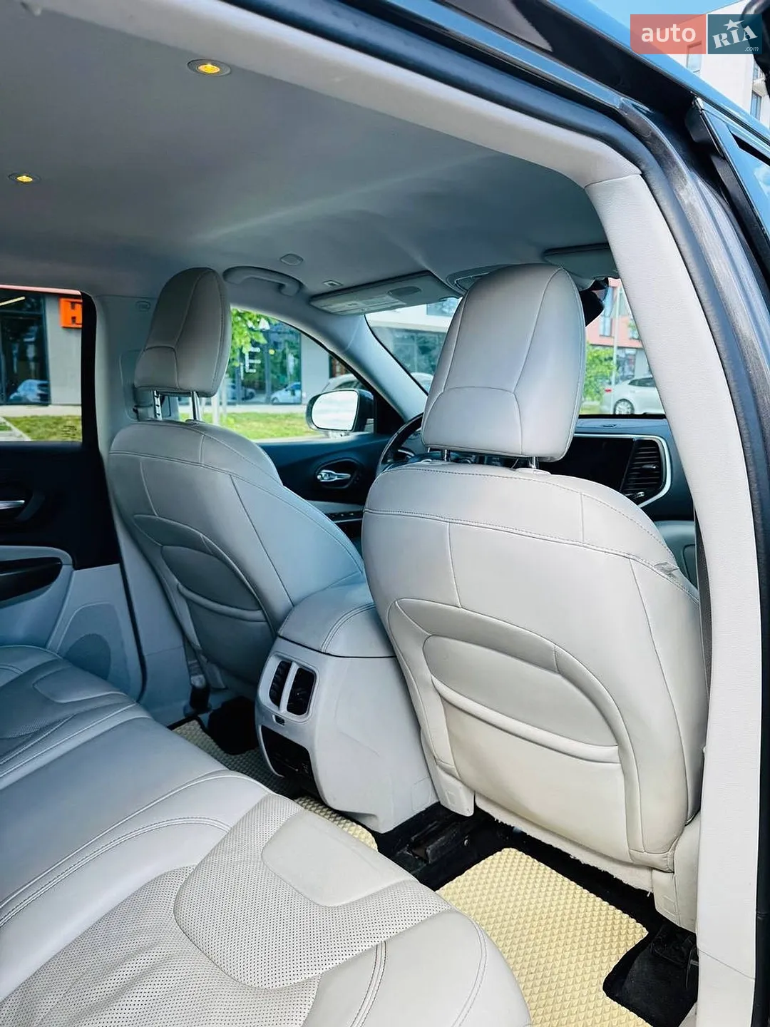 2018 Jeep Cherokee - мініатюра 20