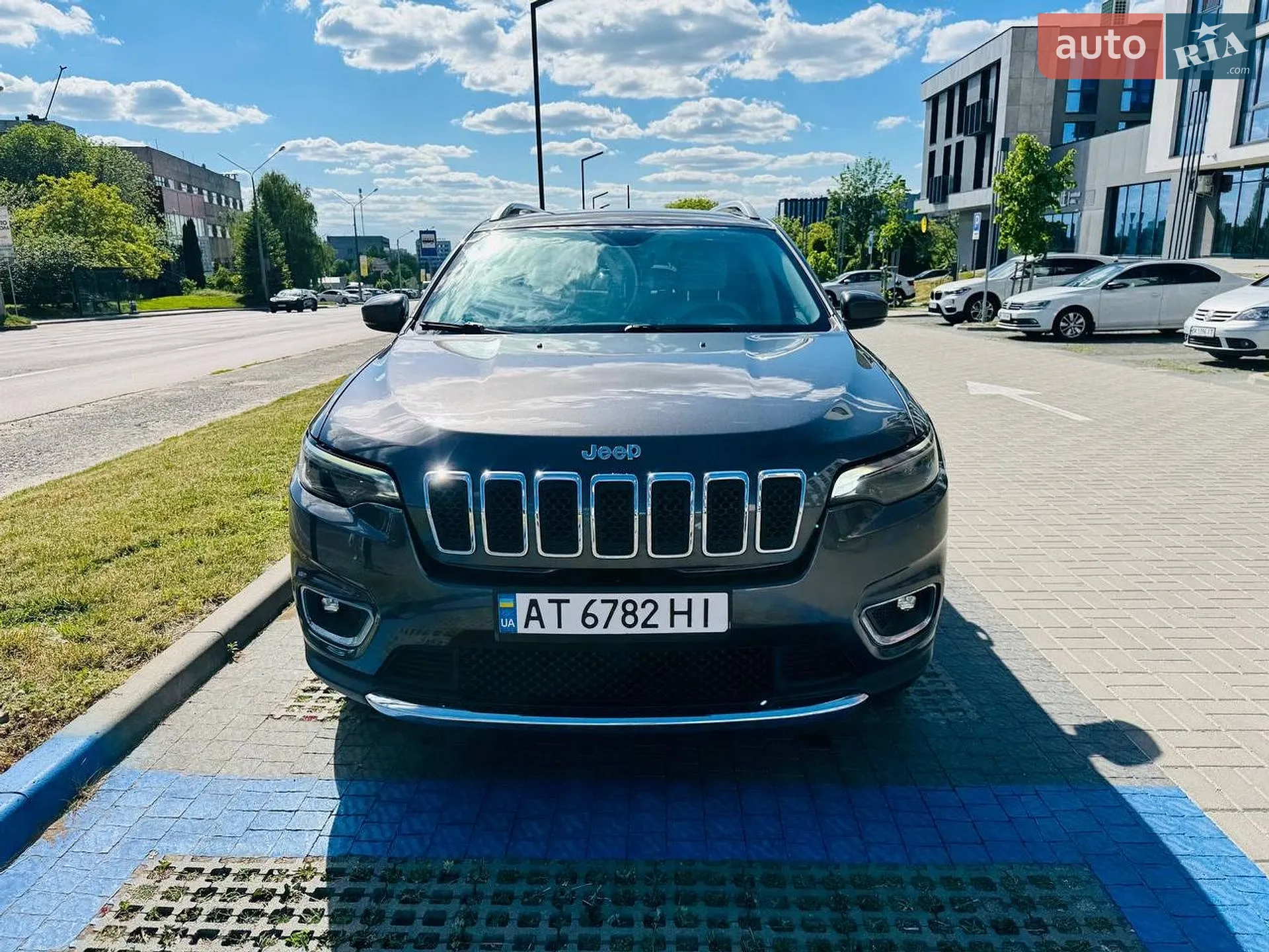 2018 Jeep Cherokee - мініатюра 28