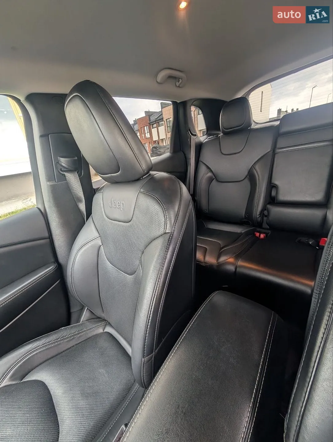 2019 Jeep Cherokee - мініатюра 15