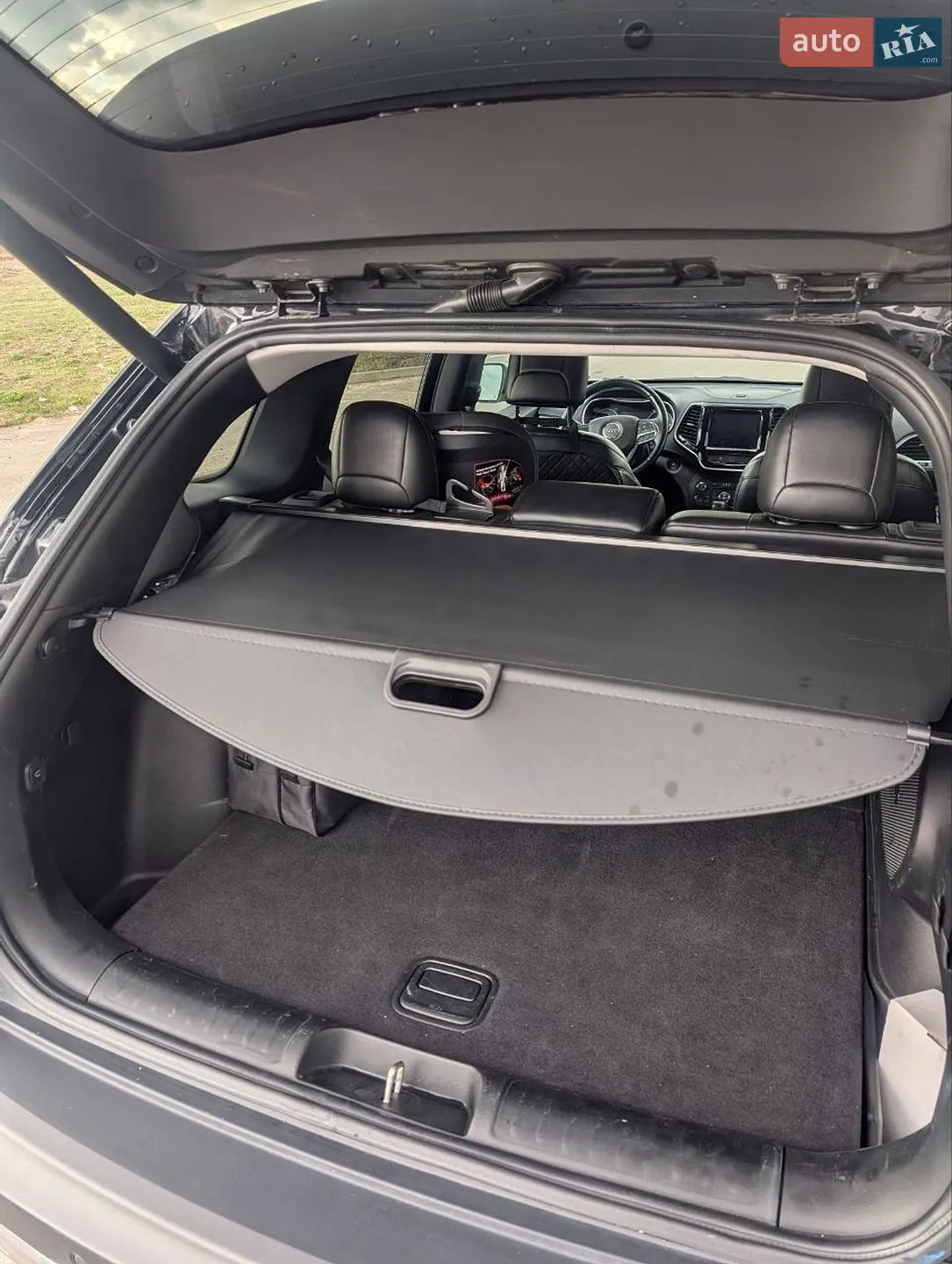 2019 Jeep Cherokee - мініатюра 26