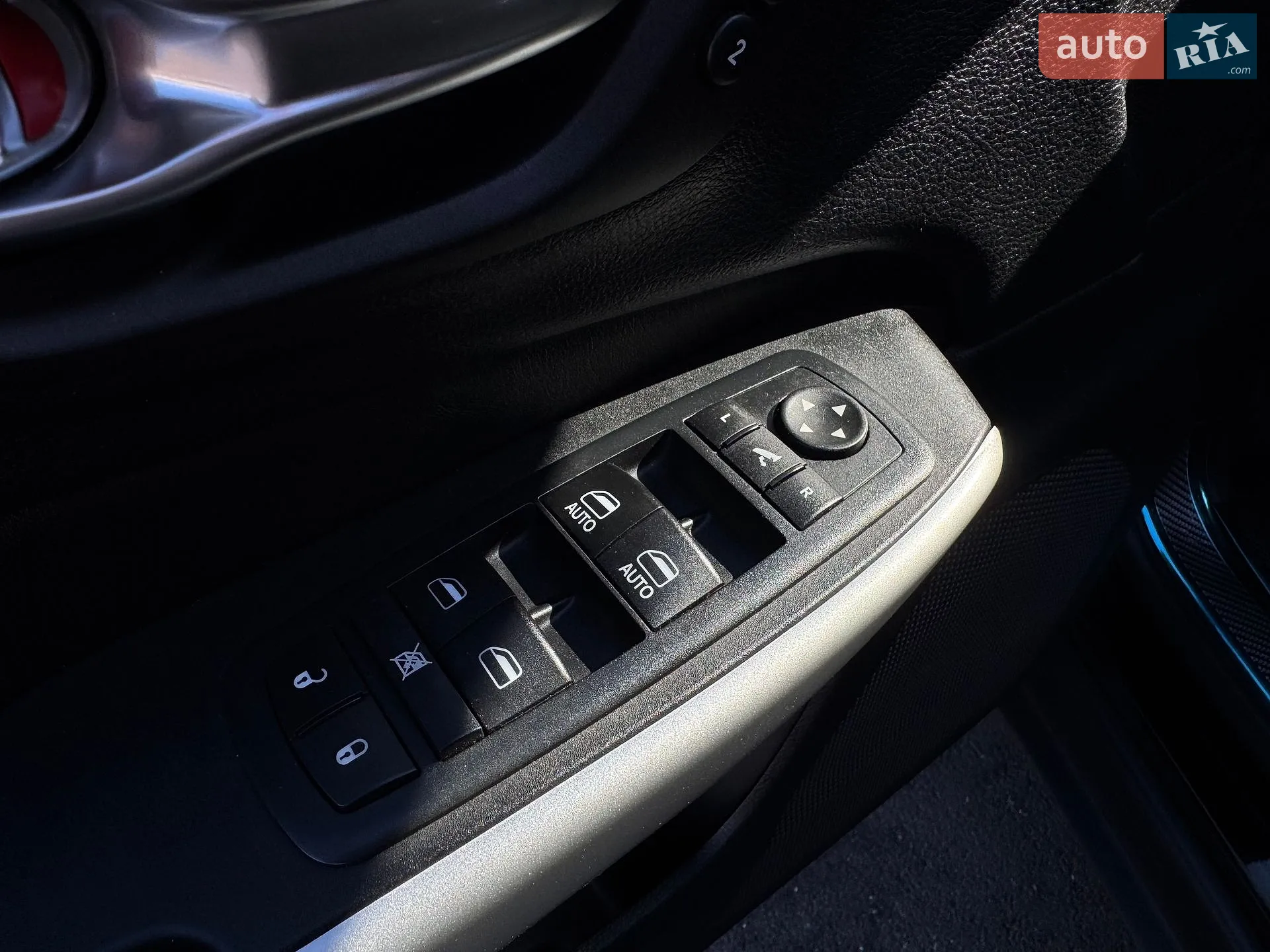 2016 Jeep Cherokee - мініатюра 16