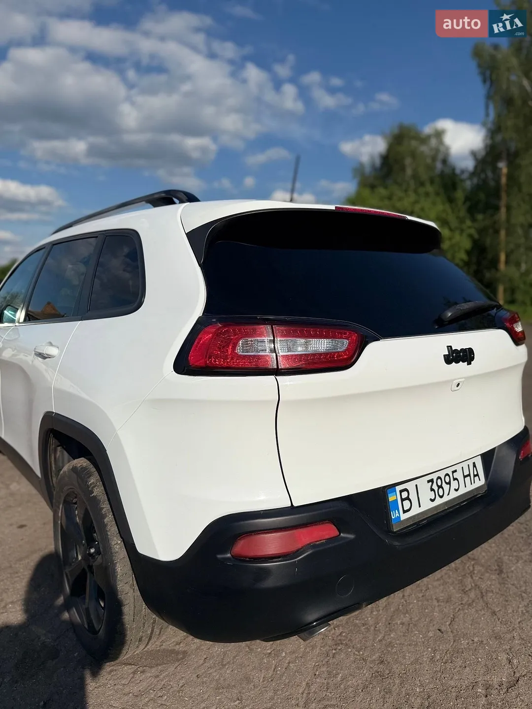 2017 Jeep Cherokee - мініатюра 16