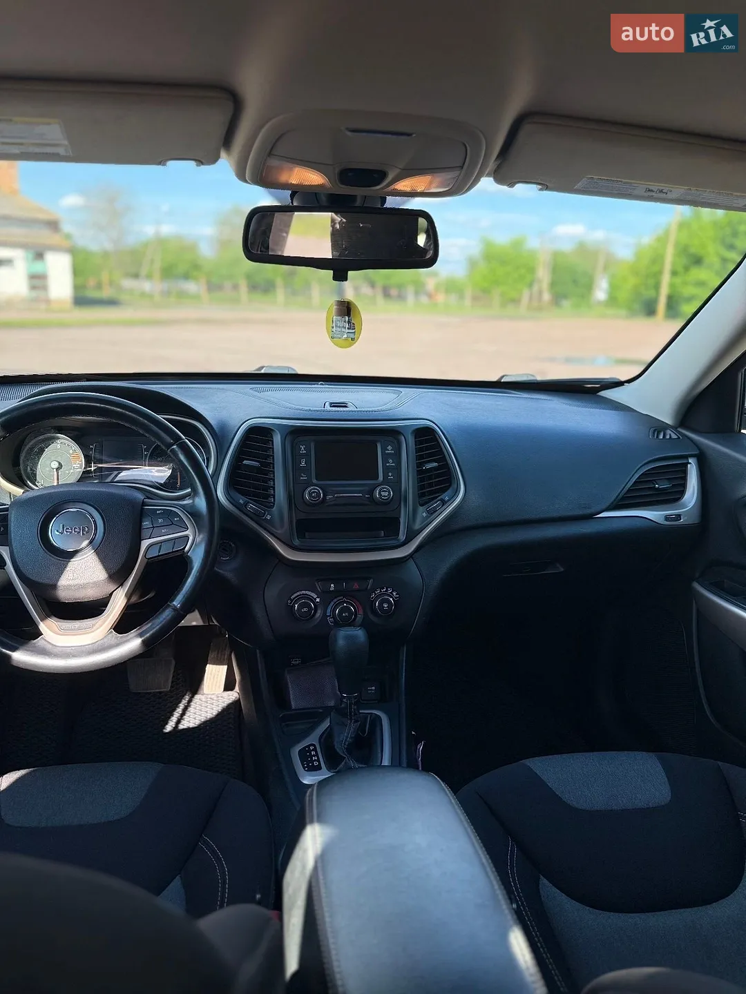 2017 Jeep Cherokee - мініатюра 24
