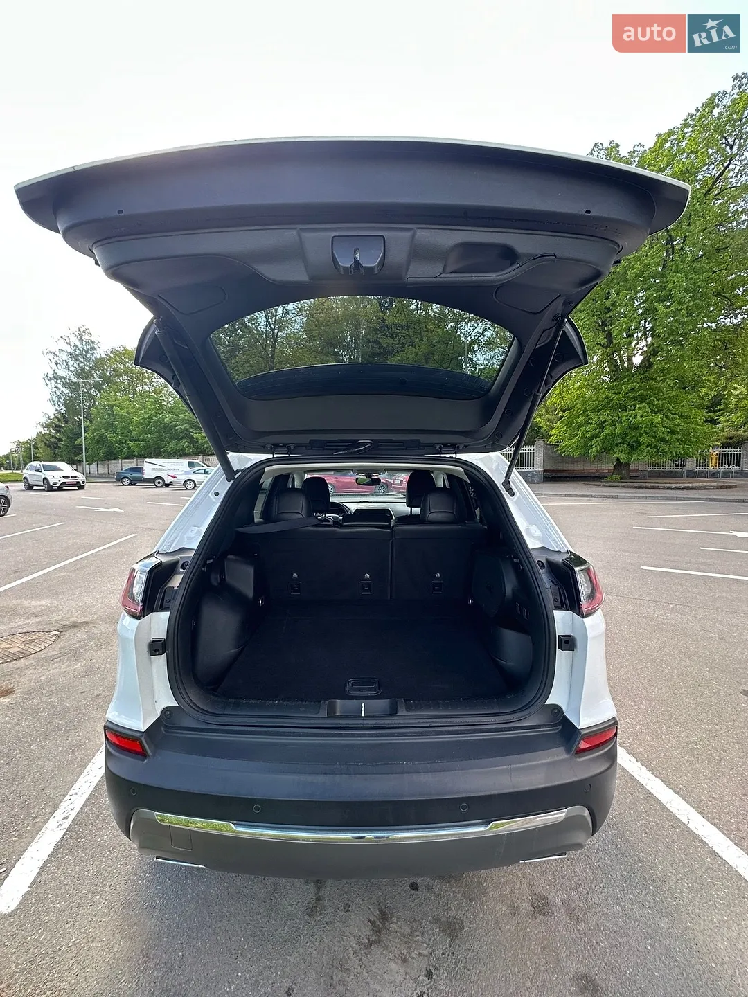 2018 Jeep Cherokee - мініатюра 16