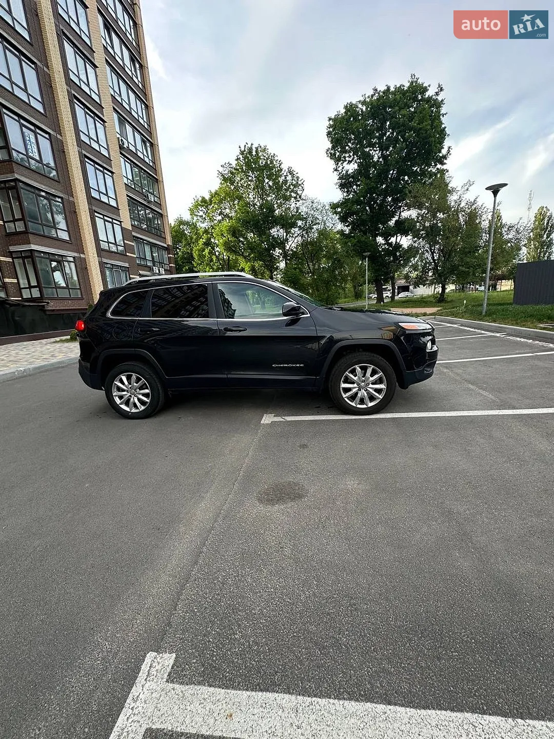2015 Jeep Cherokee - мініатюра 4