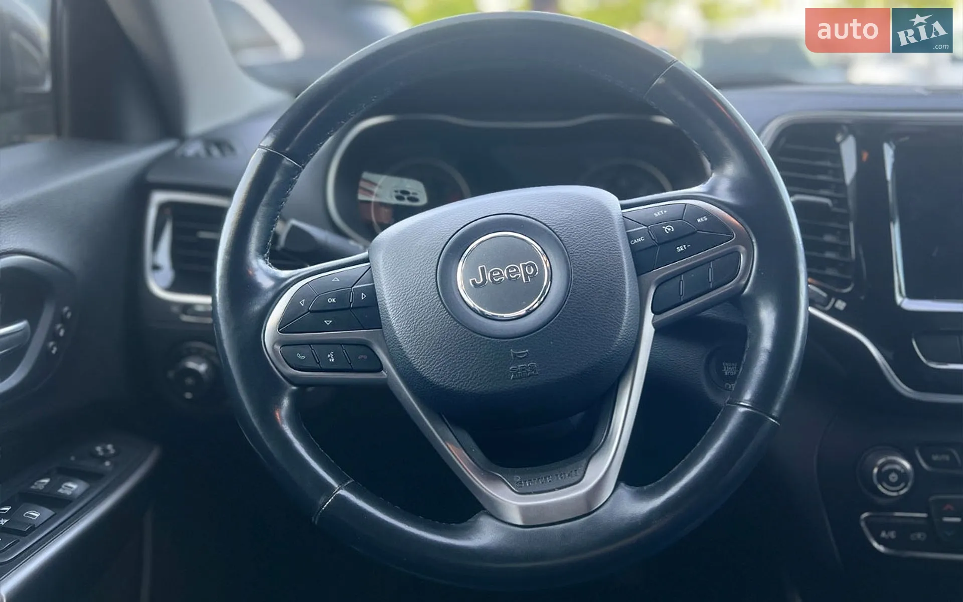 2020 Jeep Cherokee - мініатюра 12