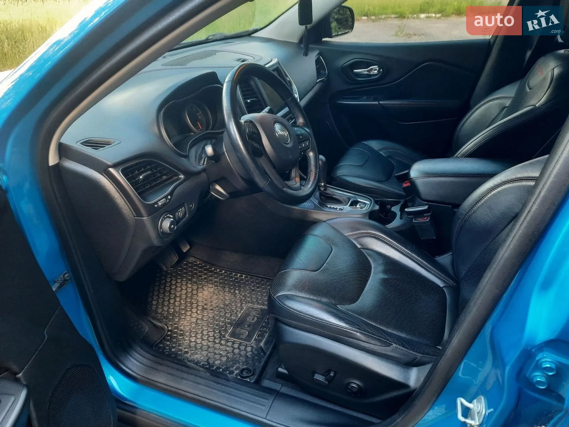 2019 Jeep Cherokee - мініатюра 13