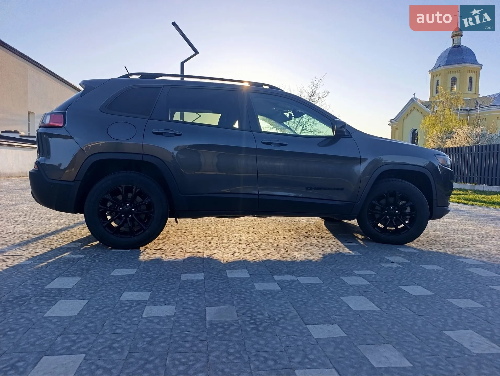 2023 Jeep Cherokee - мініатюра 24