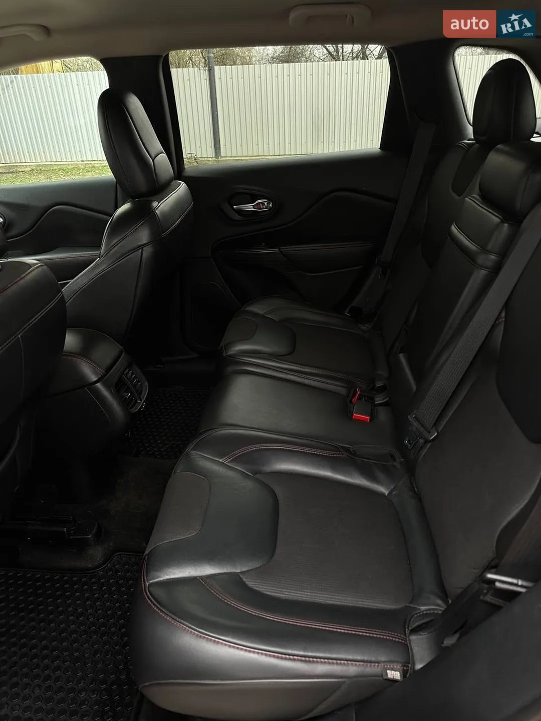2015 Jeep Cherokee - мініатюра 10