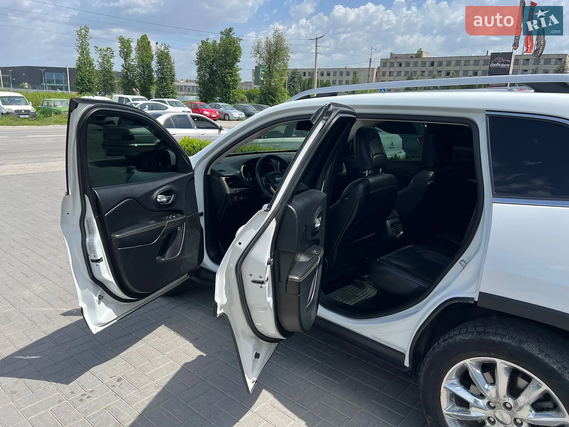 2014 Jeep Cherokee - мініатюра 8