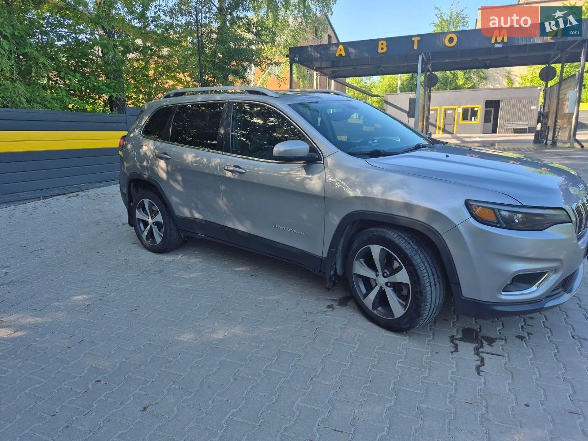 2018 Jeep Cherokee - мініатюра 12