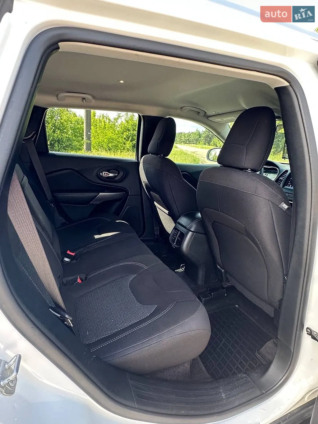 2018 Jeep Cherokee - мініатюра 11