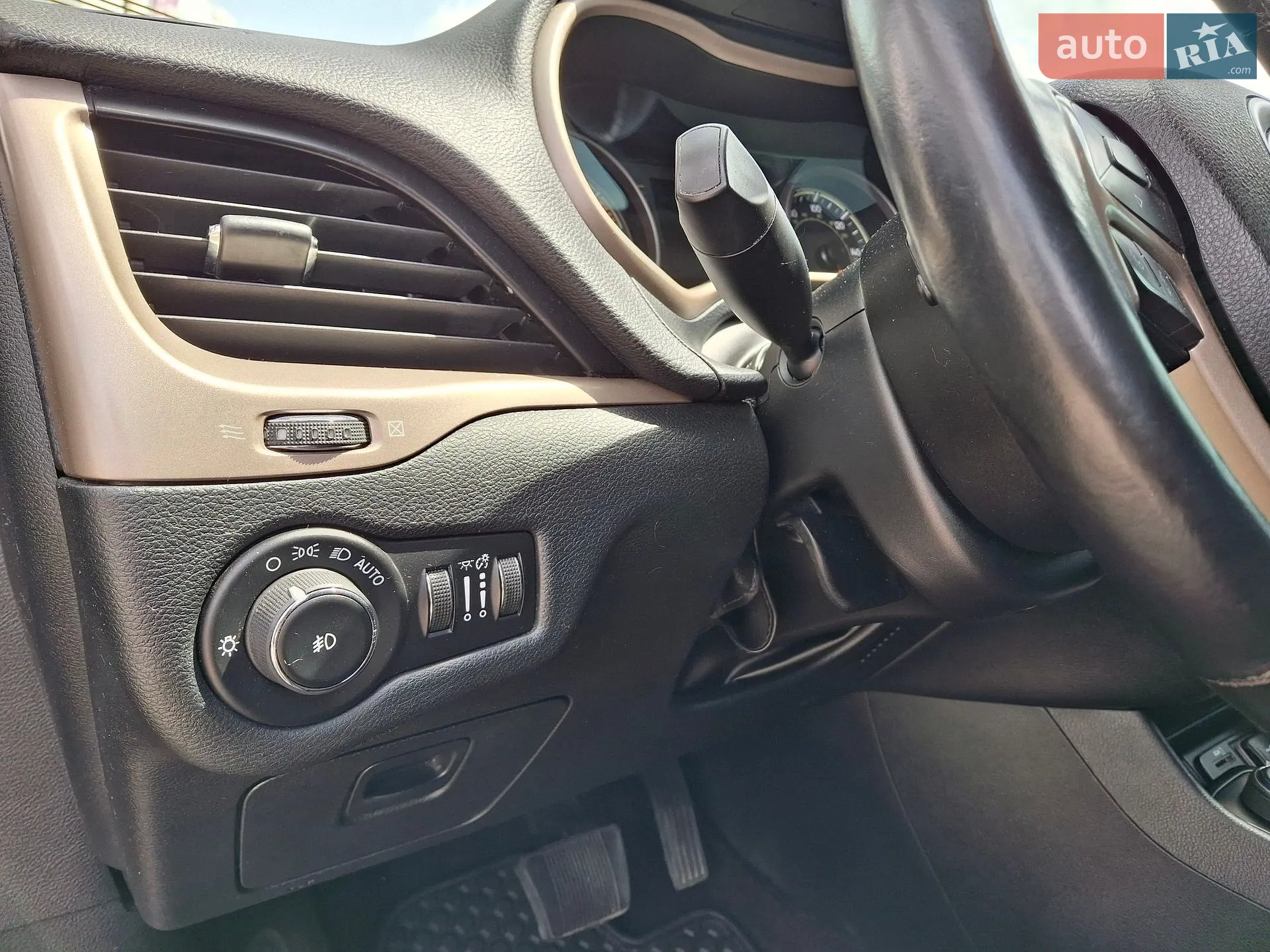 2016 Jeep Cherokee - мініатюра 22