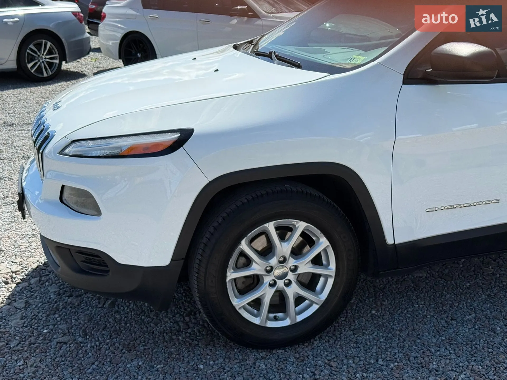 2017 Jeep Cherokee - мініатюра 10