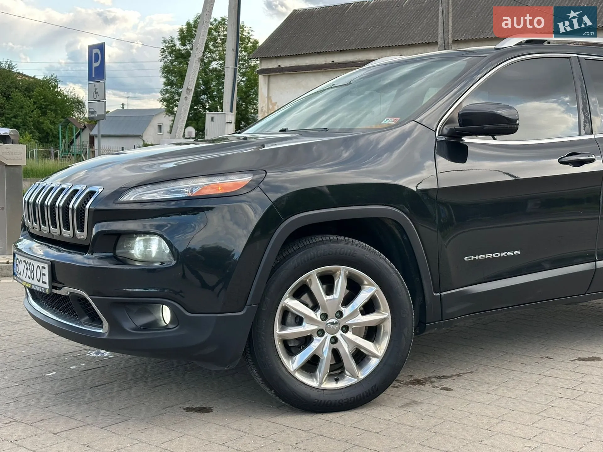 2015 Jeep Cherokee - мініатюра 14
