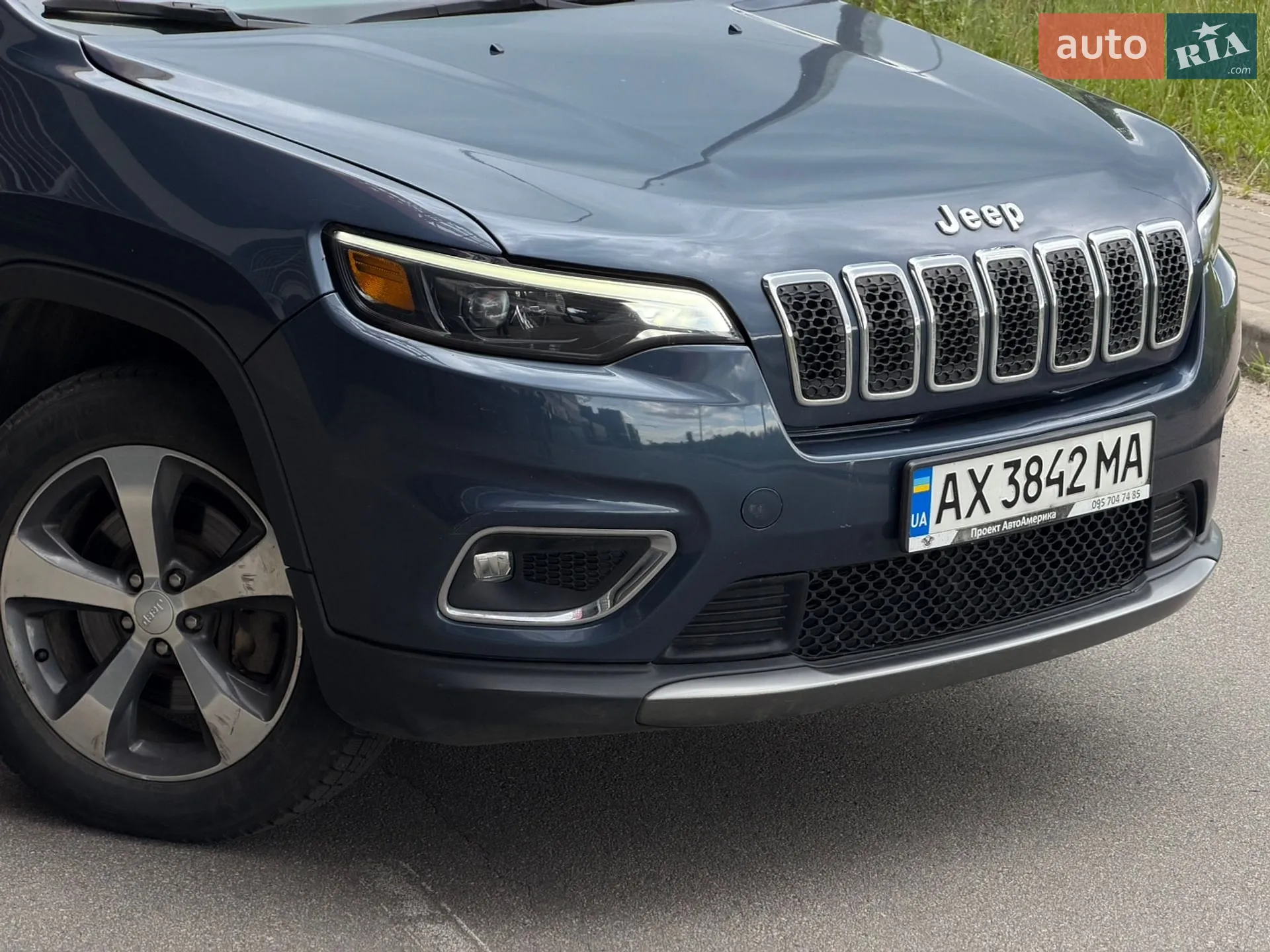 2019 Jeep Cherokee - мініатюра 4