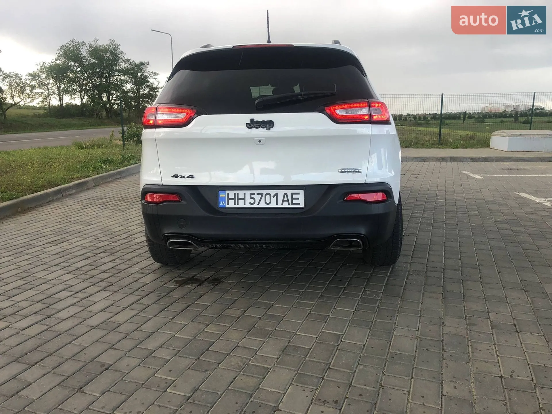 2015 Jeep Cherokee - мініатюра 4