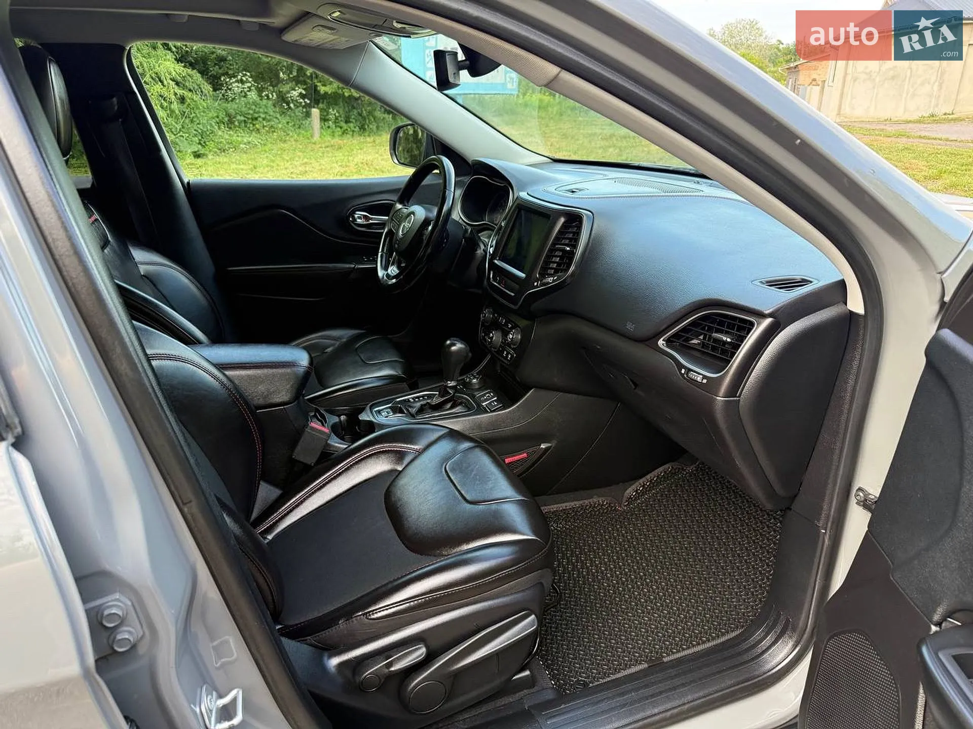 2019 Jeep Cherokee - мініатюра 36