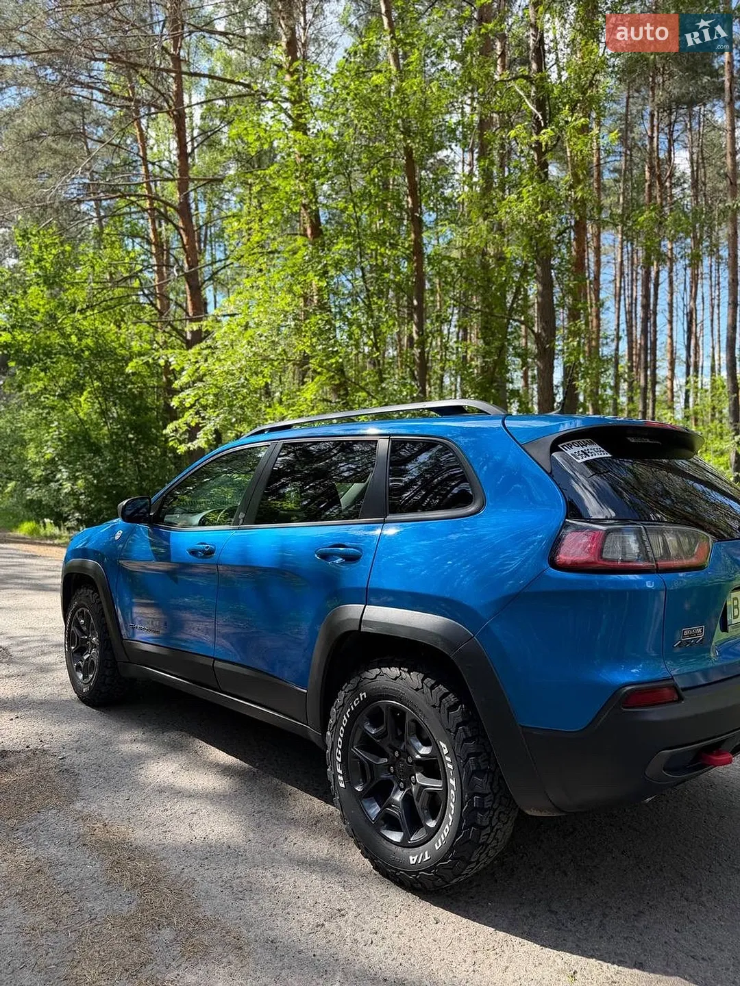 2019 Jeep Cherokee - мініатюра 13