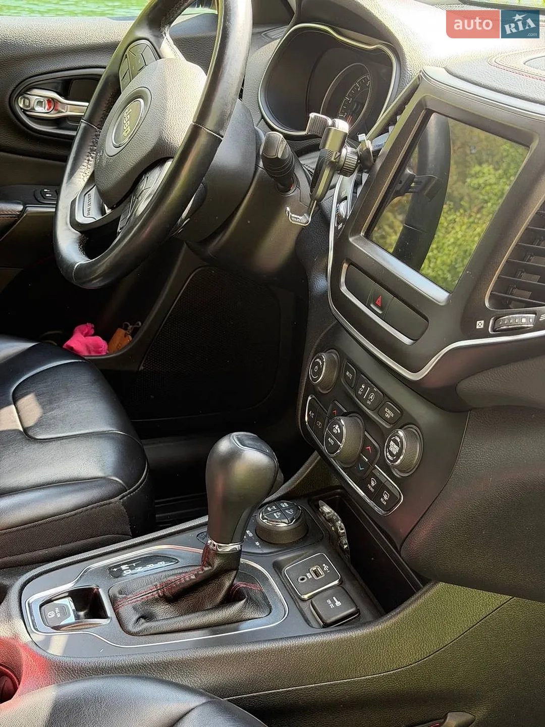 2019 Jeep Cherokee - мініатюра 36