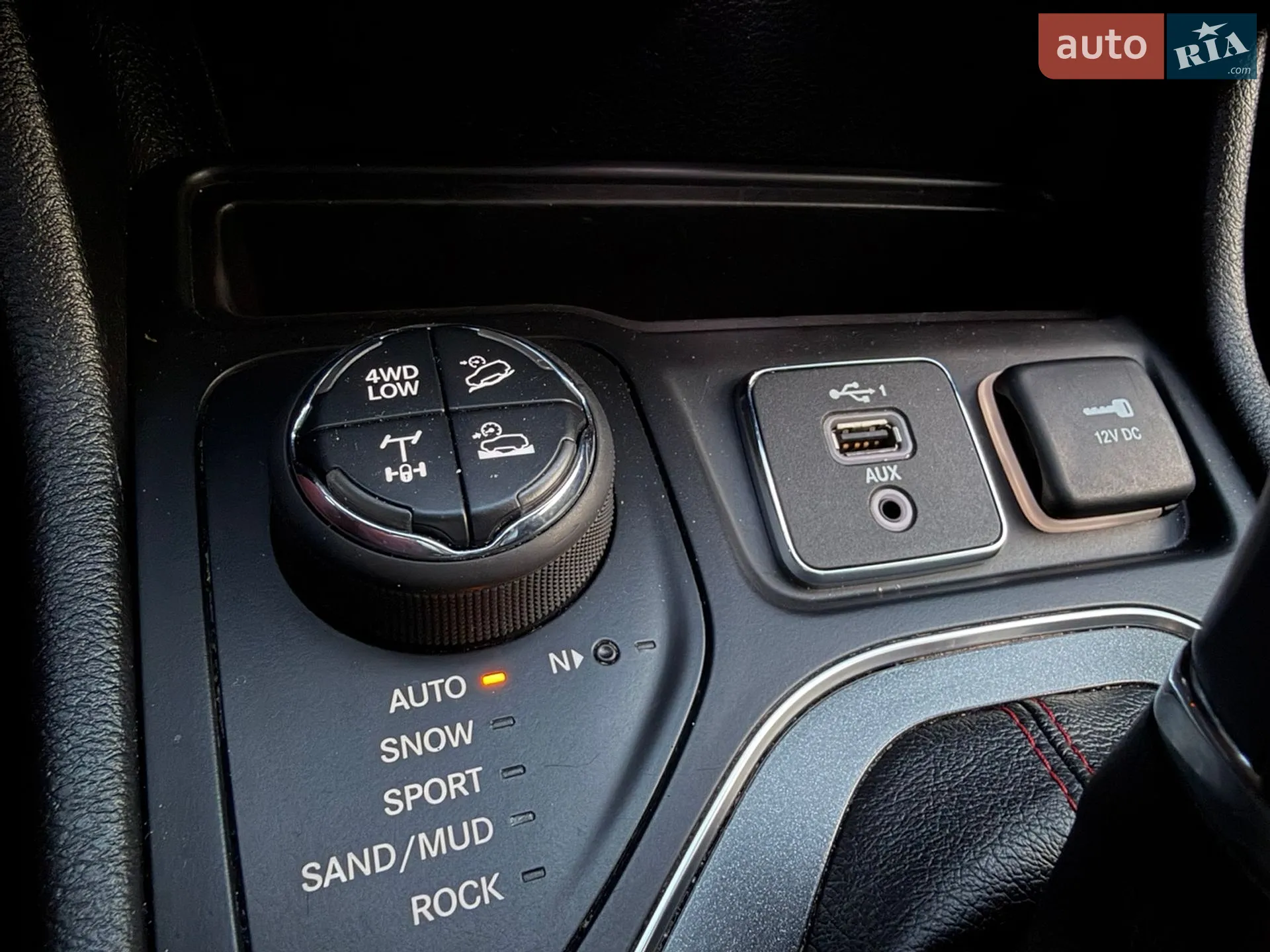 2019 Jeep Cherokee - мініатюра 40
