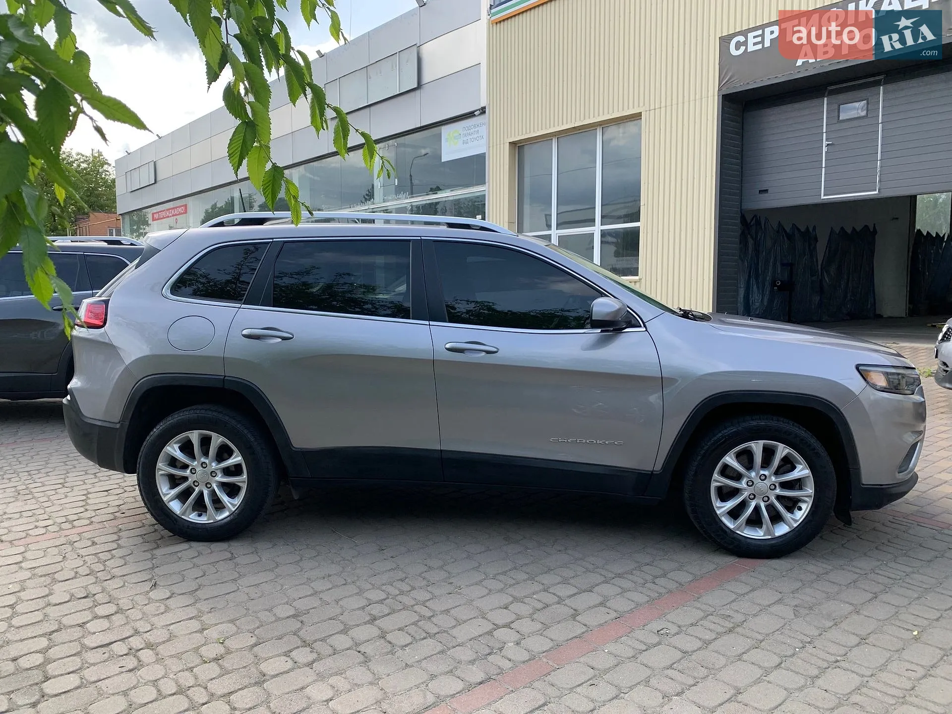 2019 Jeep Cherokee - мініатюра 21