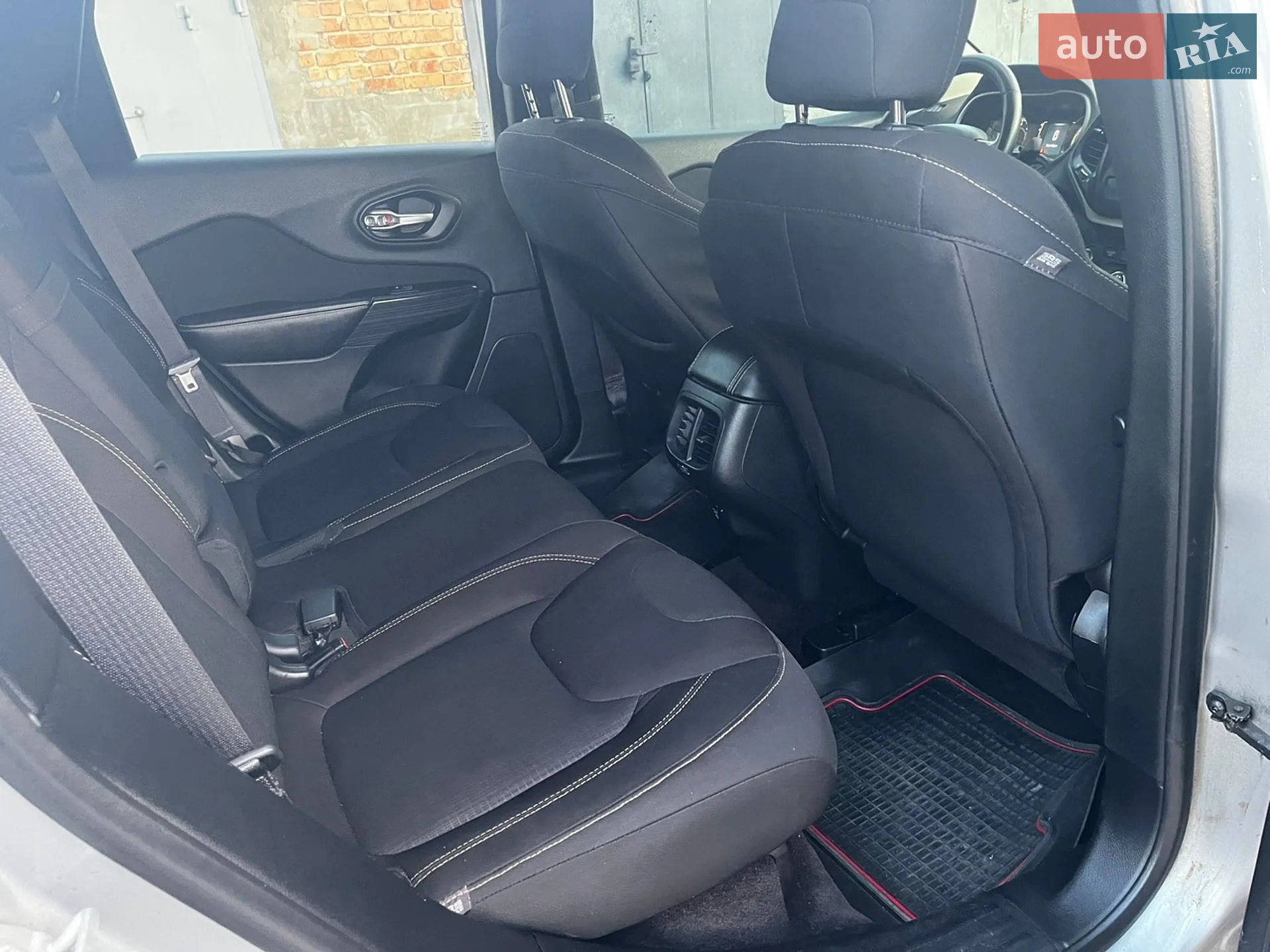 2016 Jeep Cherokee - мініатюра 9