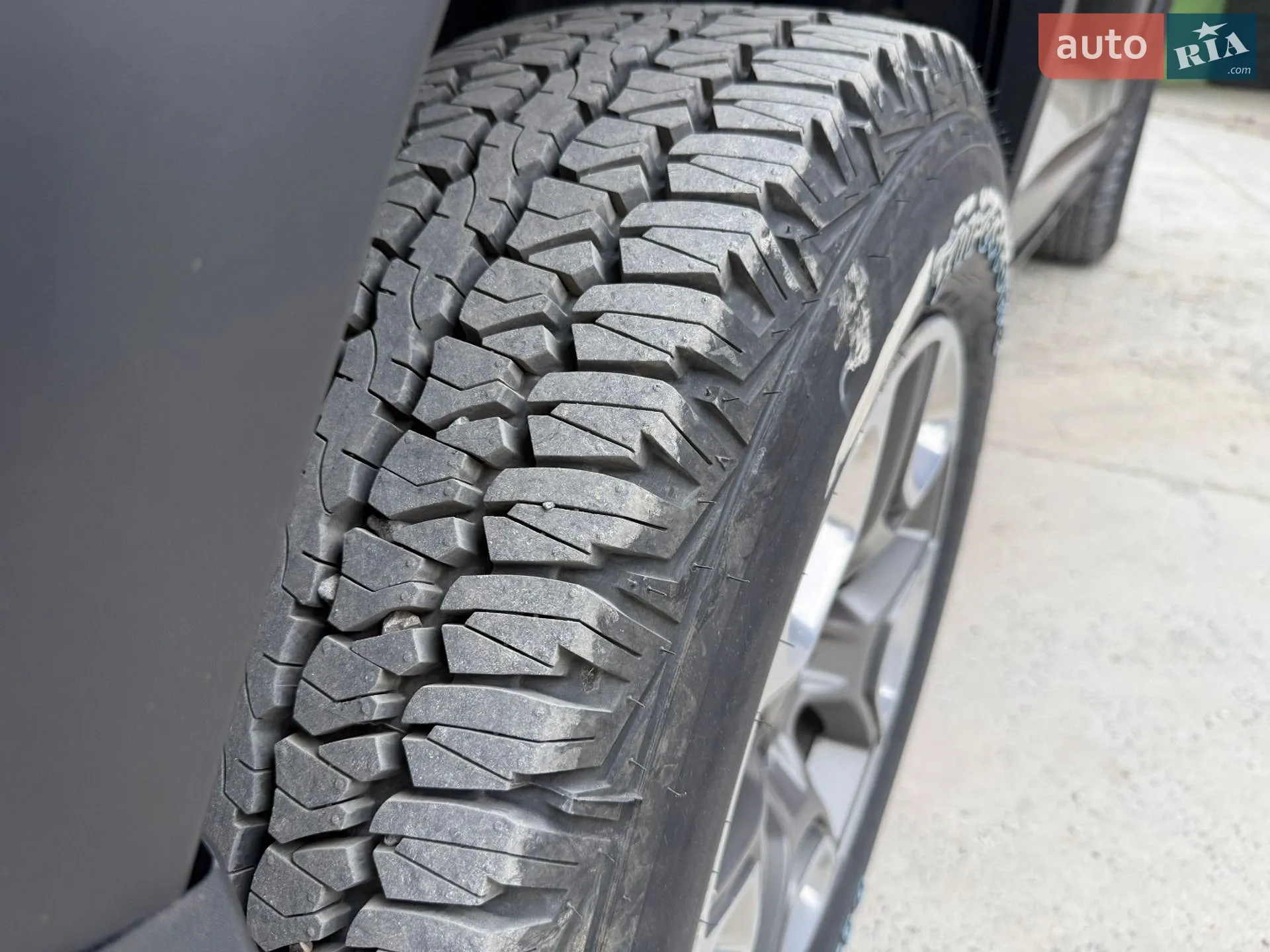 2019 Jeep Cherokee - мініатюра 4