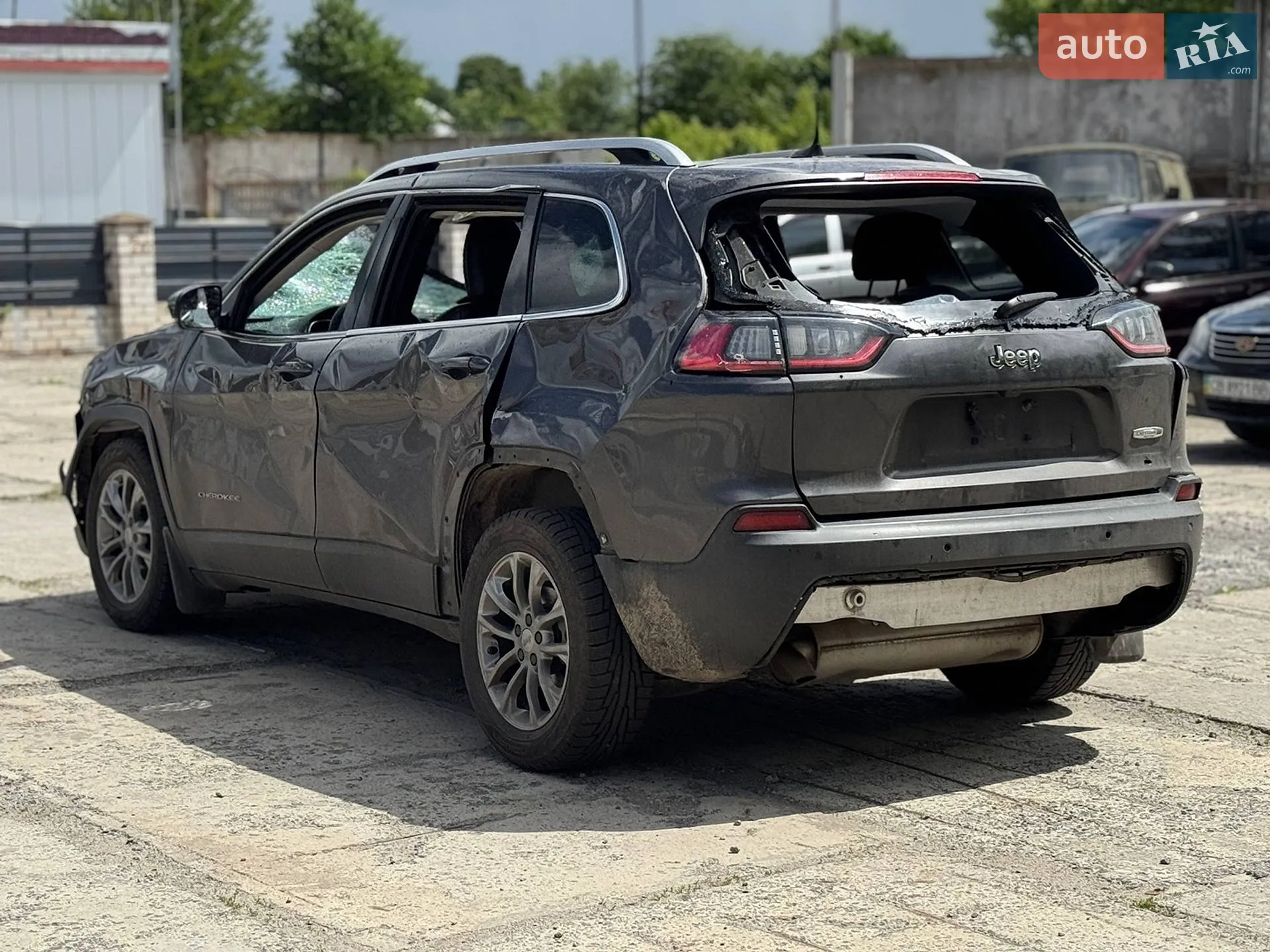 2019 Jeep Cherokee - мініатюра 3