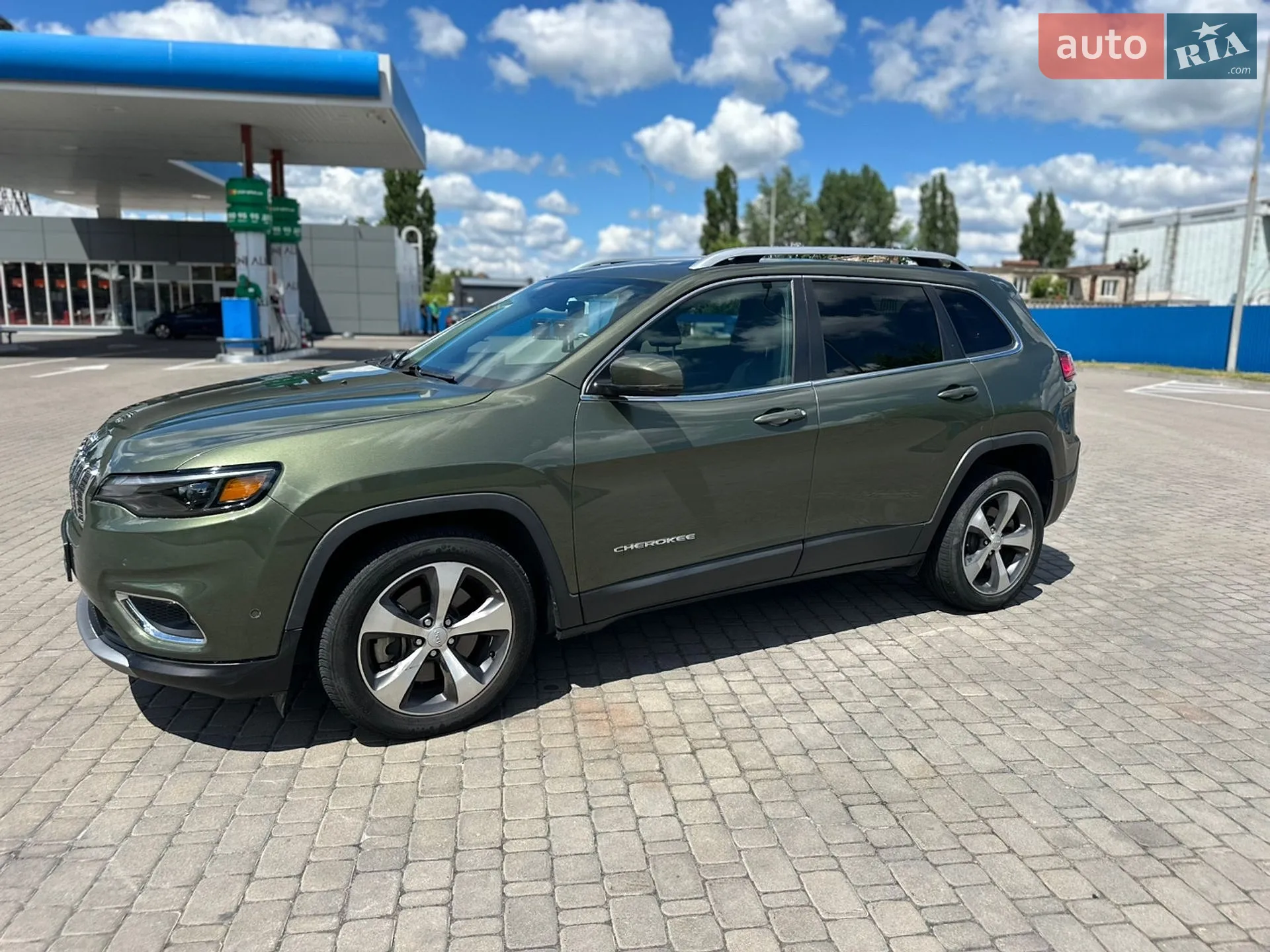 2021 Jeep Cherokee - мініатюра 4